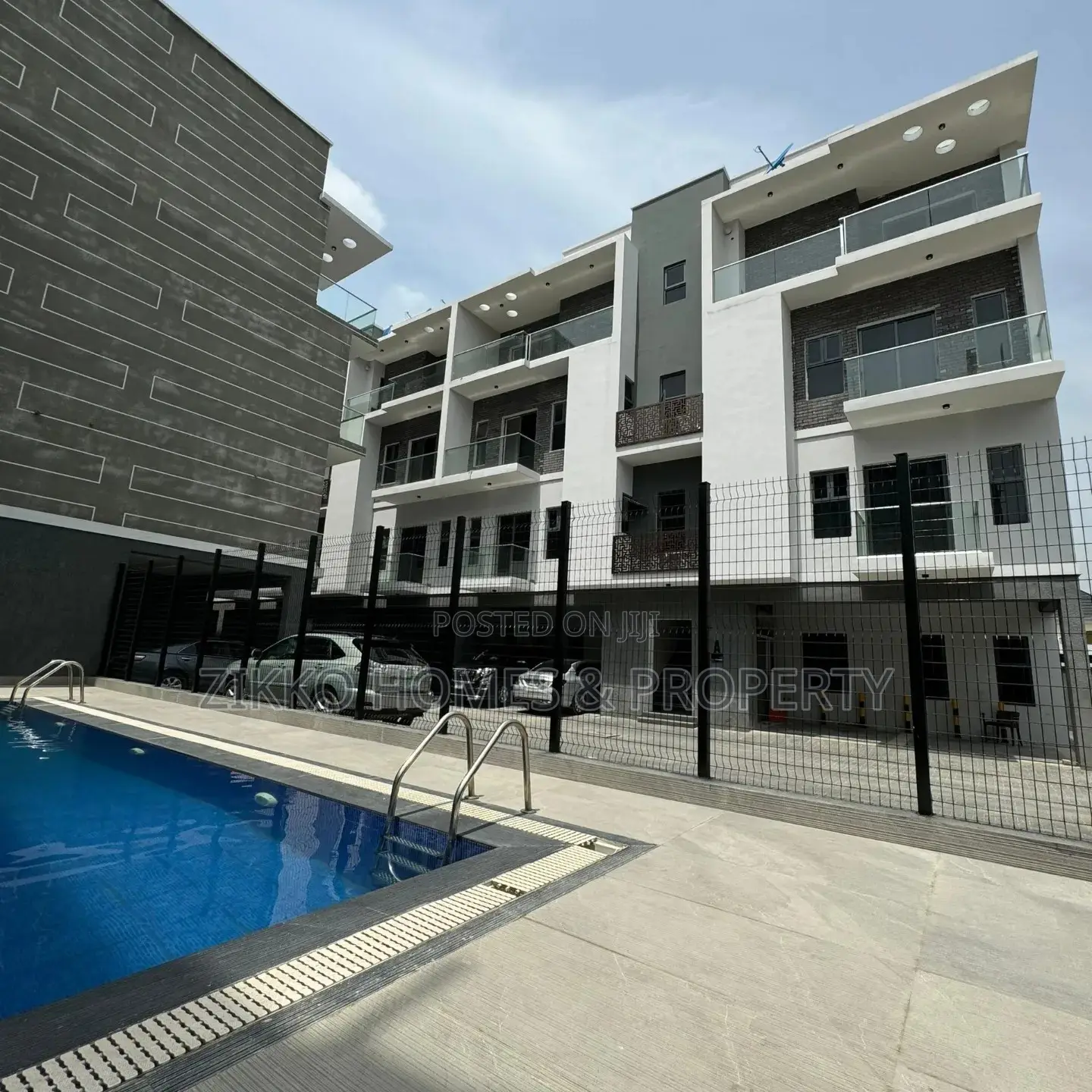2bdrm Apartment in Lekki for sale