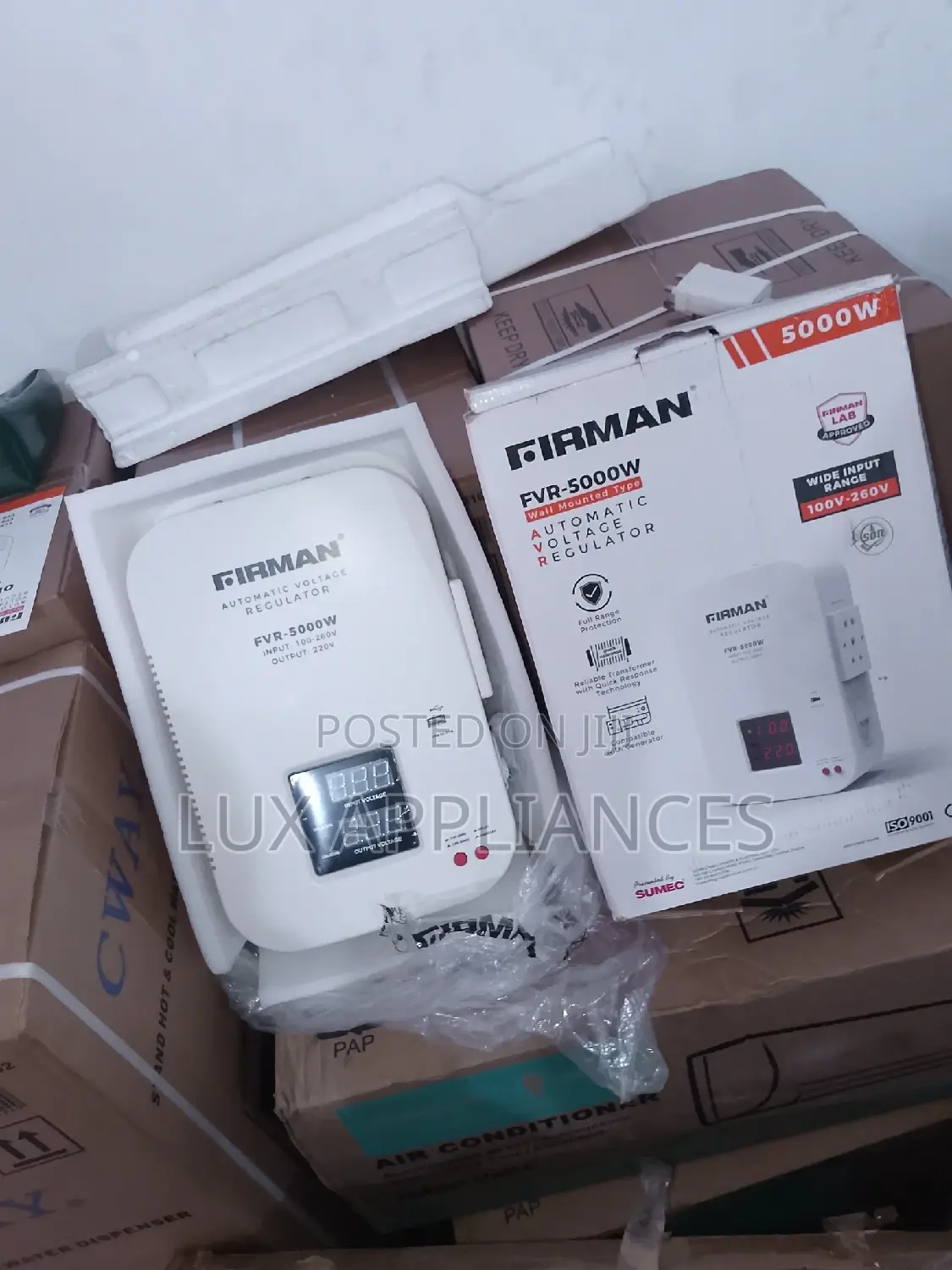 5000W Power Capacity Firman Wall Mounted Voltage Stabilizer