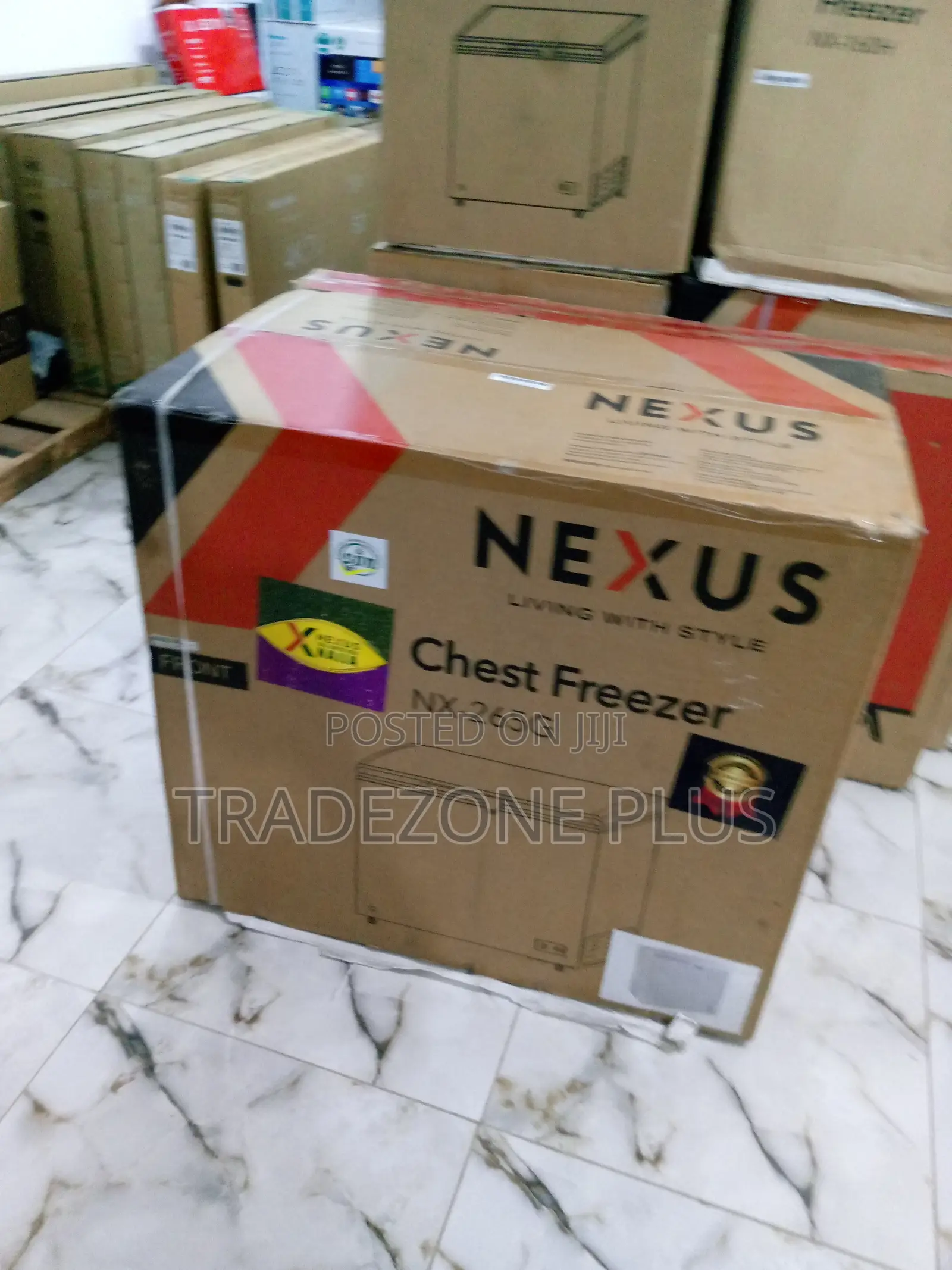 New Nexus Chest Freezer With Lock /Basket