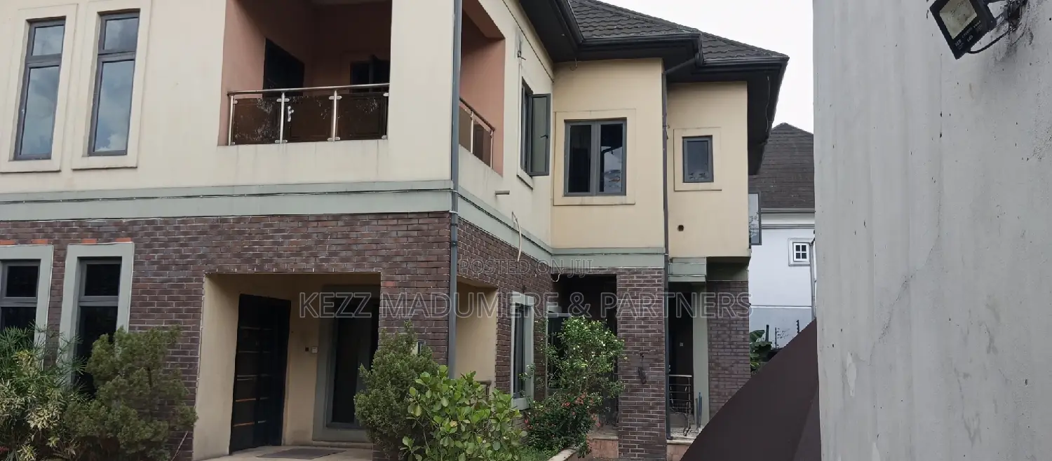 4bdrm Duplex in Rukpakurushi , for sale
