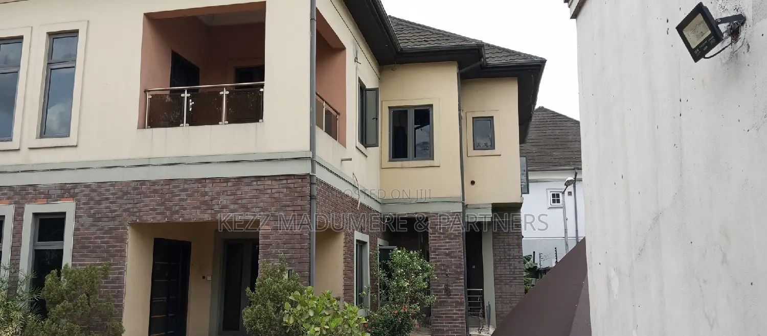 4bdrm Duplex in Rukpakurushi , for sale