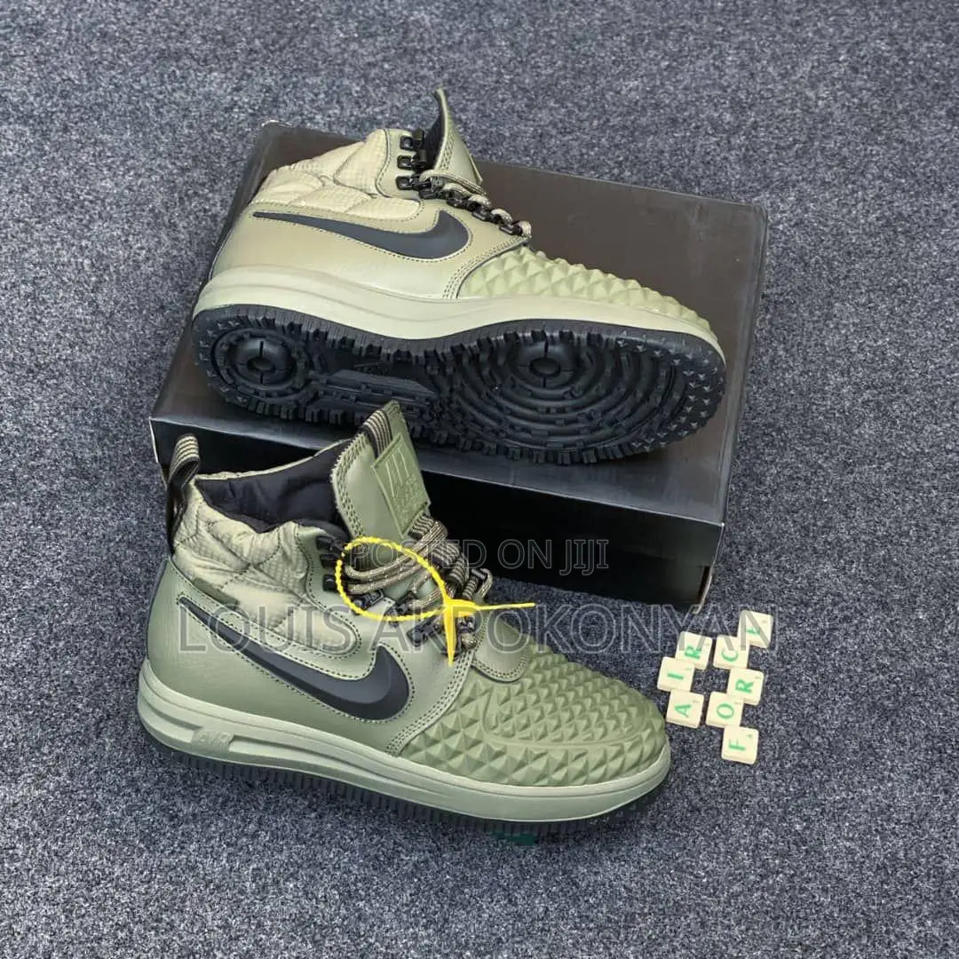 Nike Duck Boots Sneakers