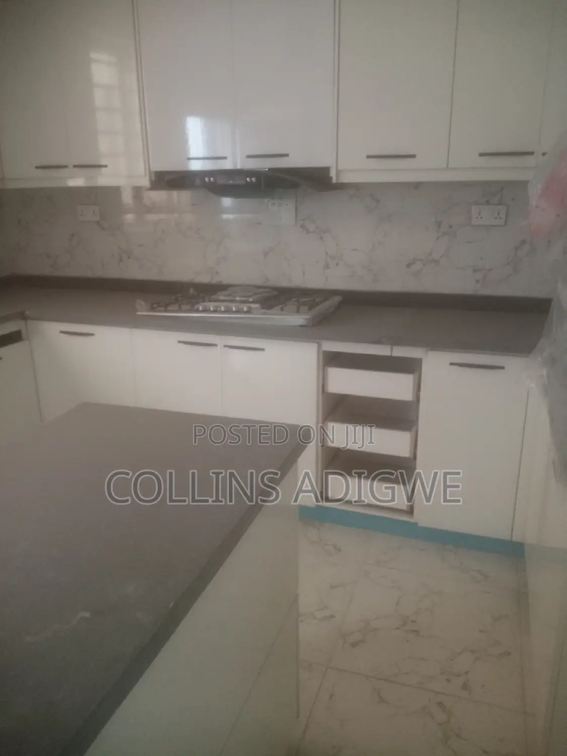4bdrm Duplex in Secured Estate In for sale