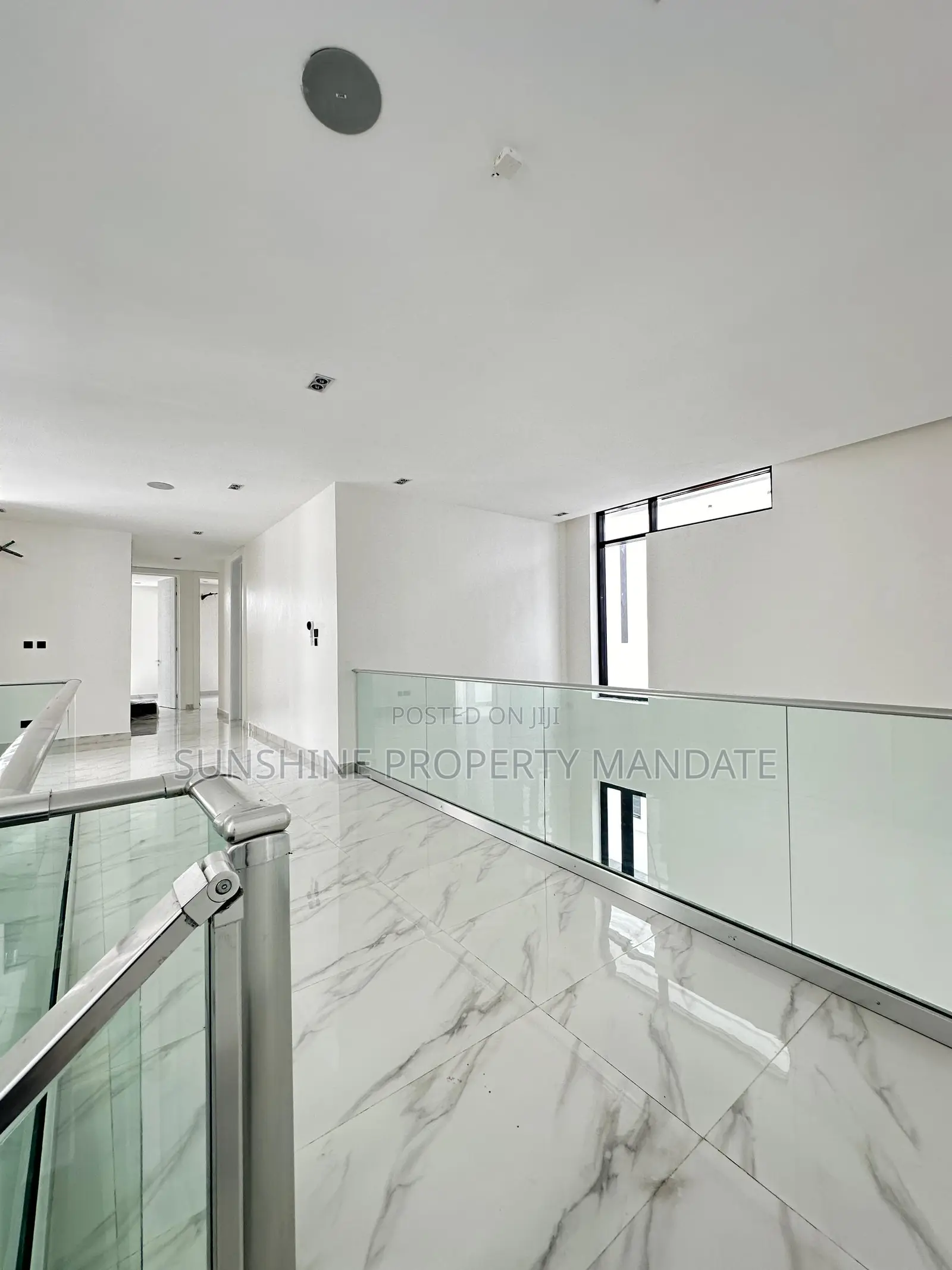 5bdrm Duplex in Lekki County for sale