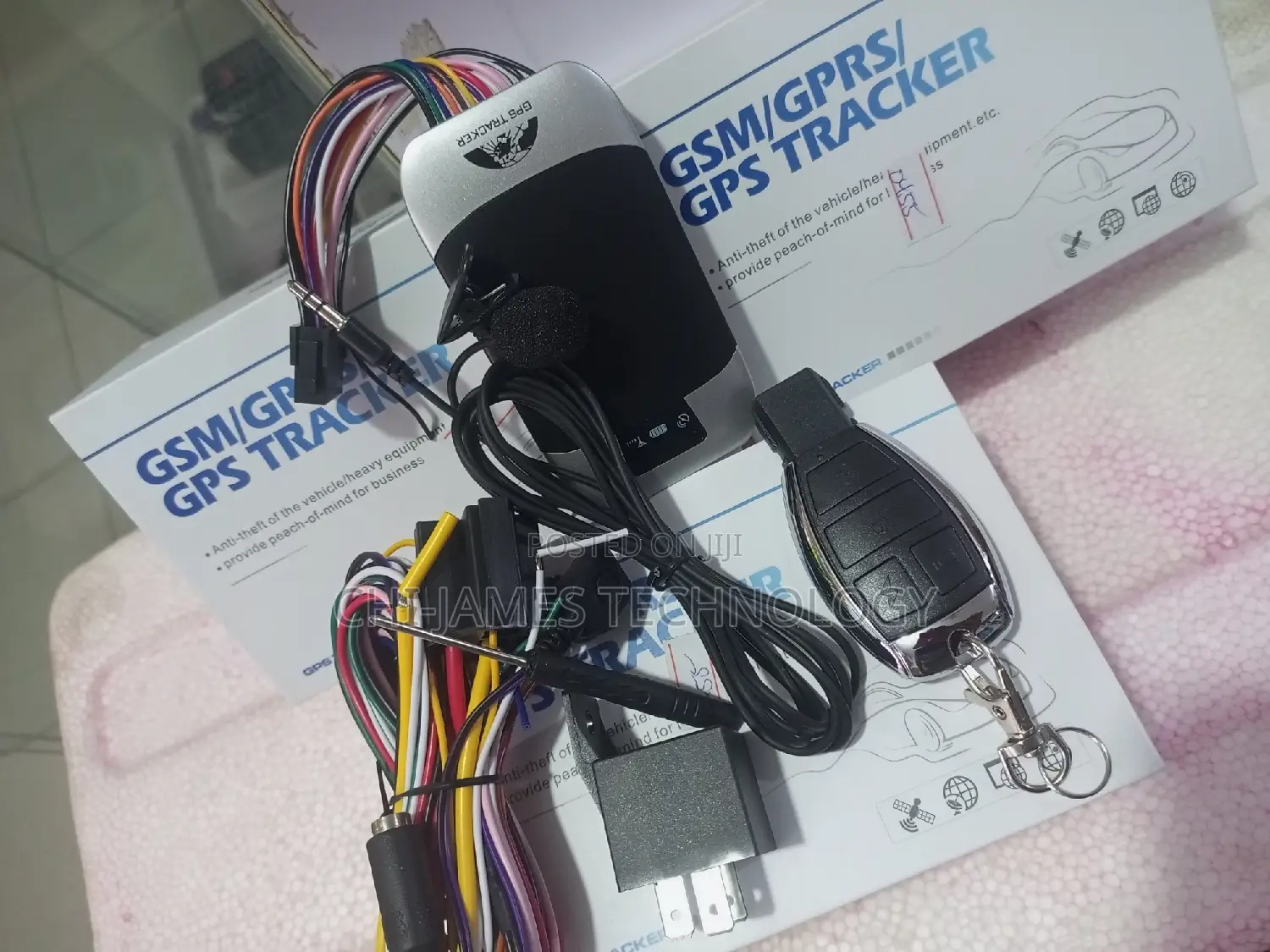 GSM/GPRS/GPS Tracker