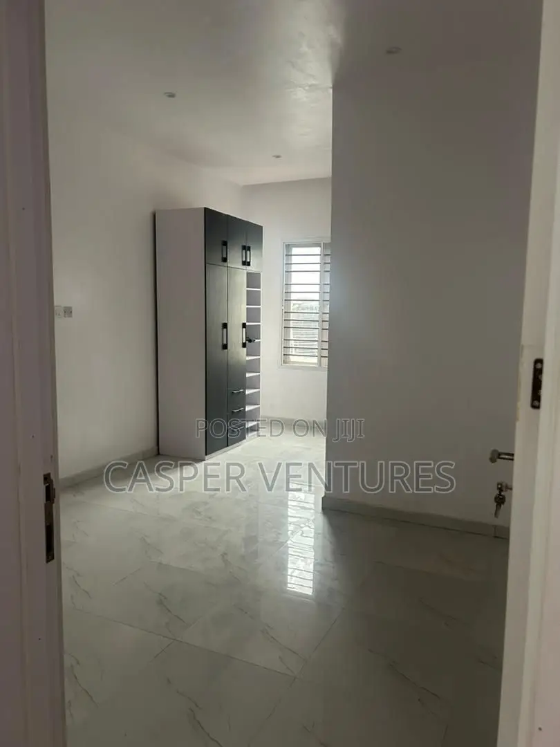 1bdrm Shared Apartment in Coleman, Lekki for rent