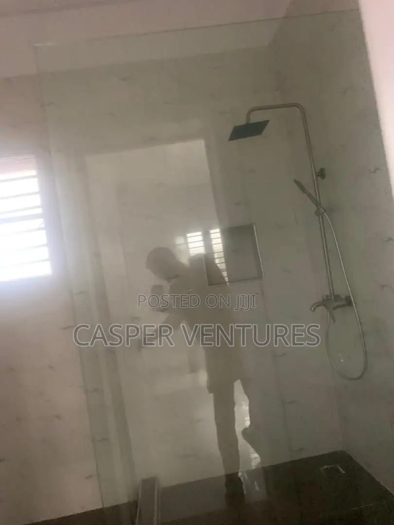 1bdrm Shared Apartment in Coleman, Lekki for rent