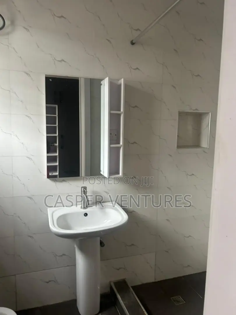 1bdrm Shared Apartment in Coleman, Lekki for rent