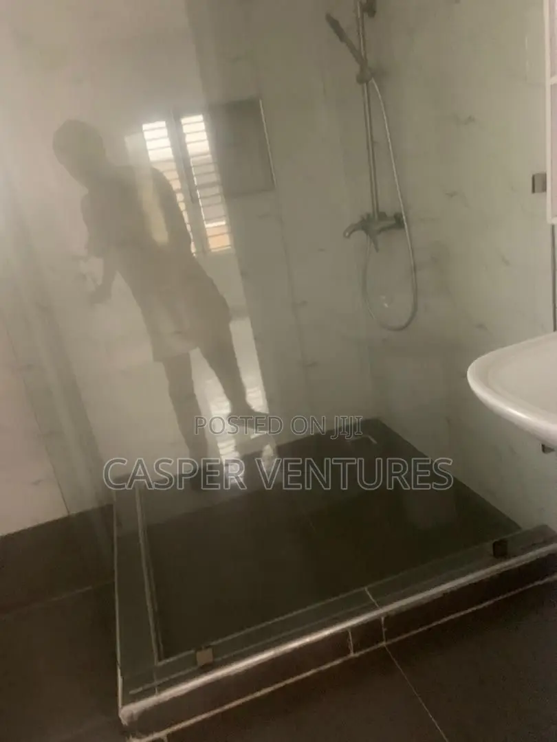 1bdrm Shared Apartment in Coleman, Lekki for rent
