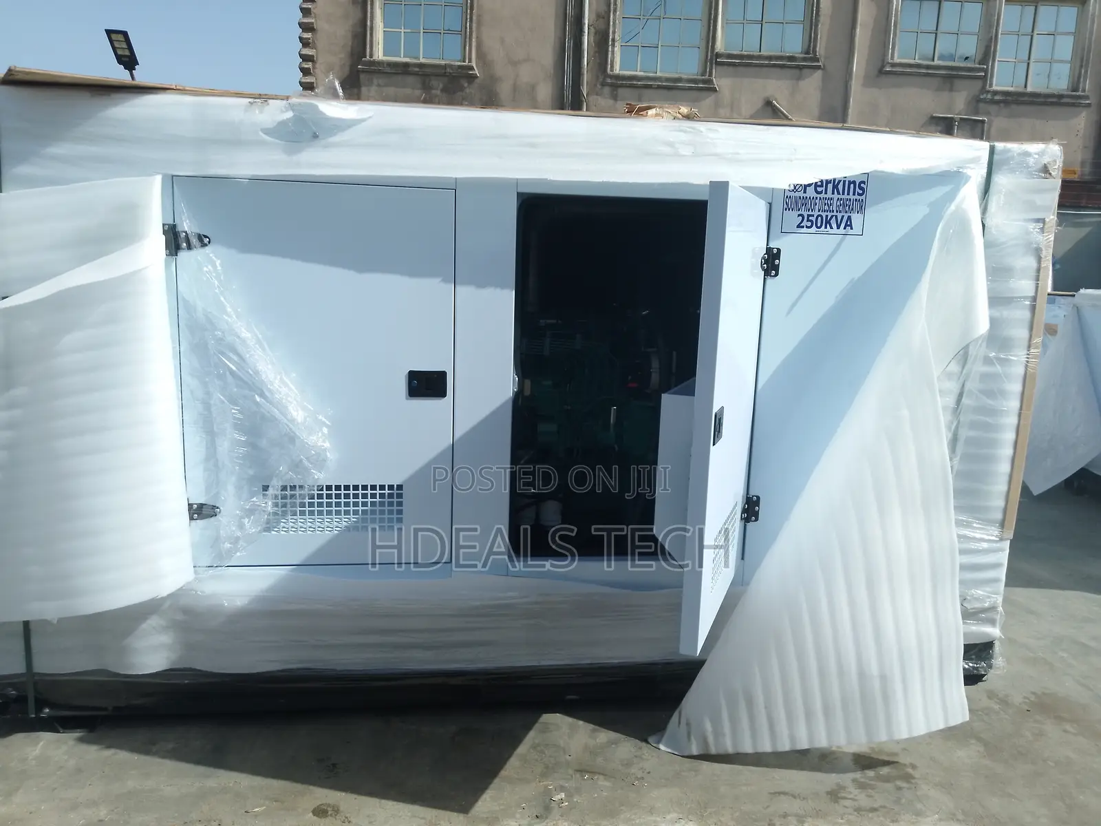 Suitable 250kva Perkins DIESEL Generator.