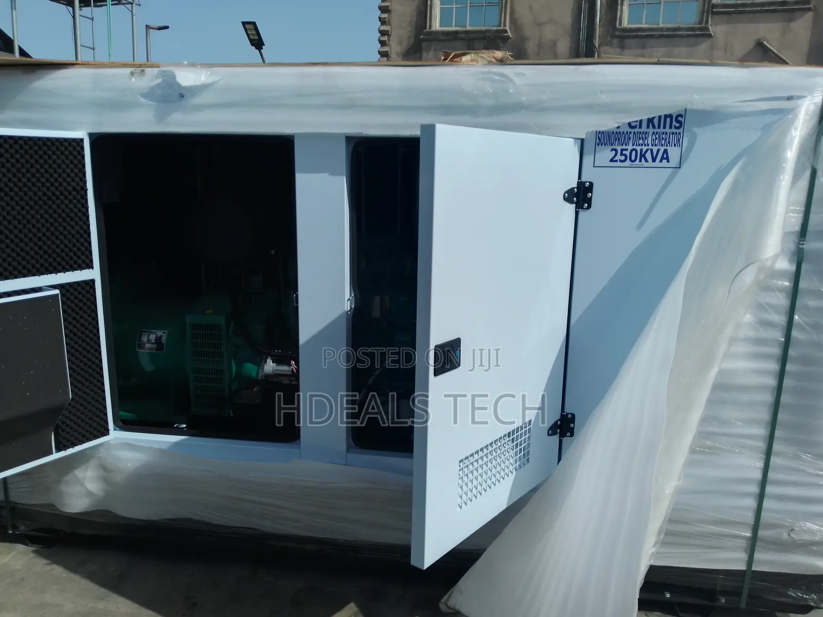 Low Diesel Consumption 250kva Perkins Generator Set