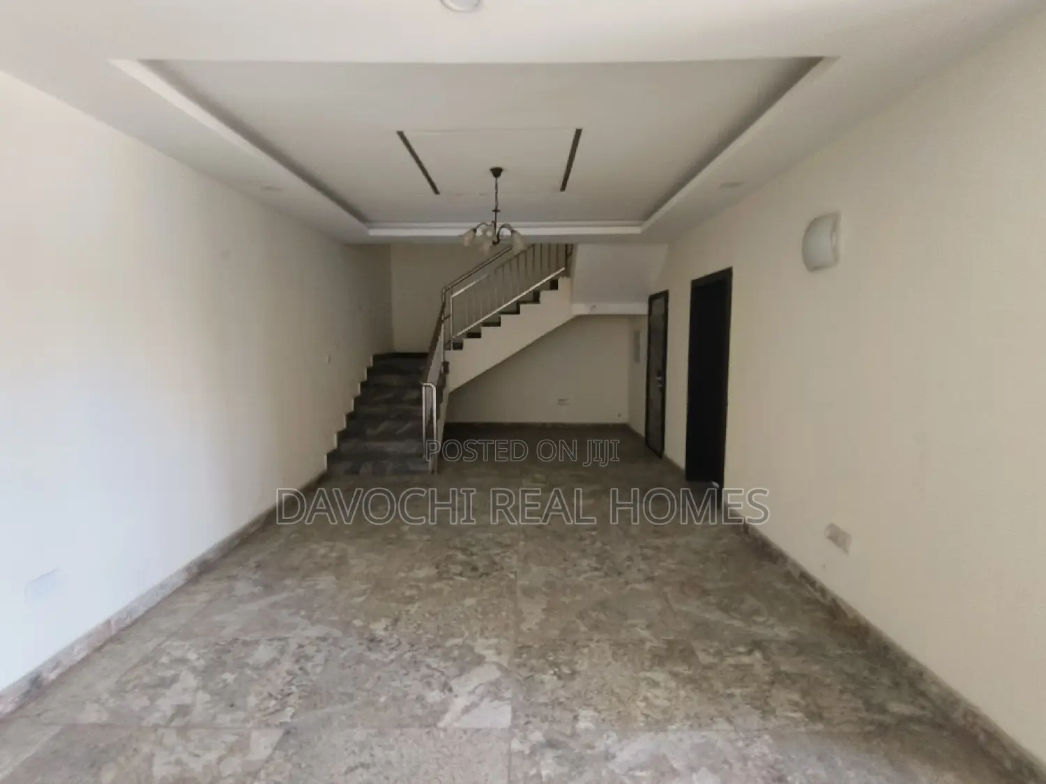 4bdrm Duplex in Chevron, Lekki for rent