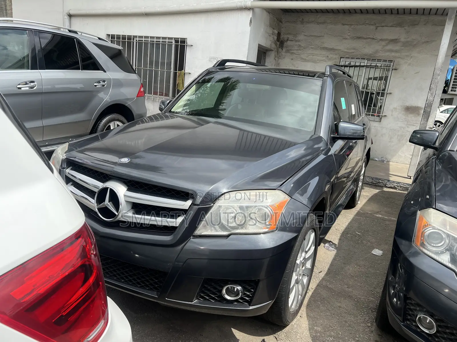 Mercedes-Benz GLK-Class 2010 Gray