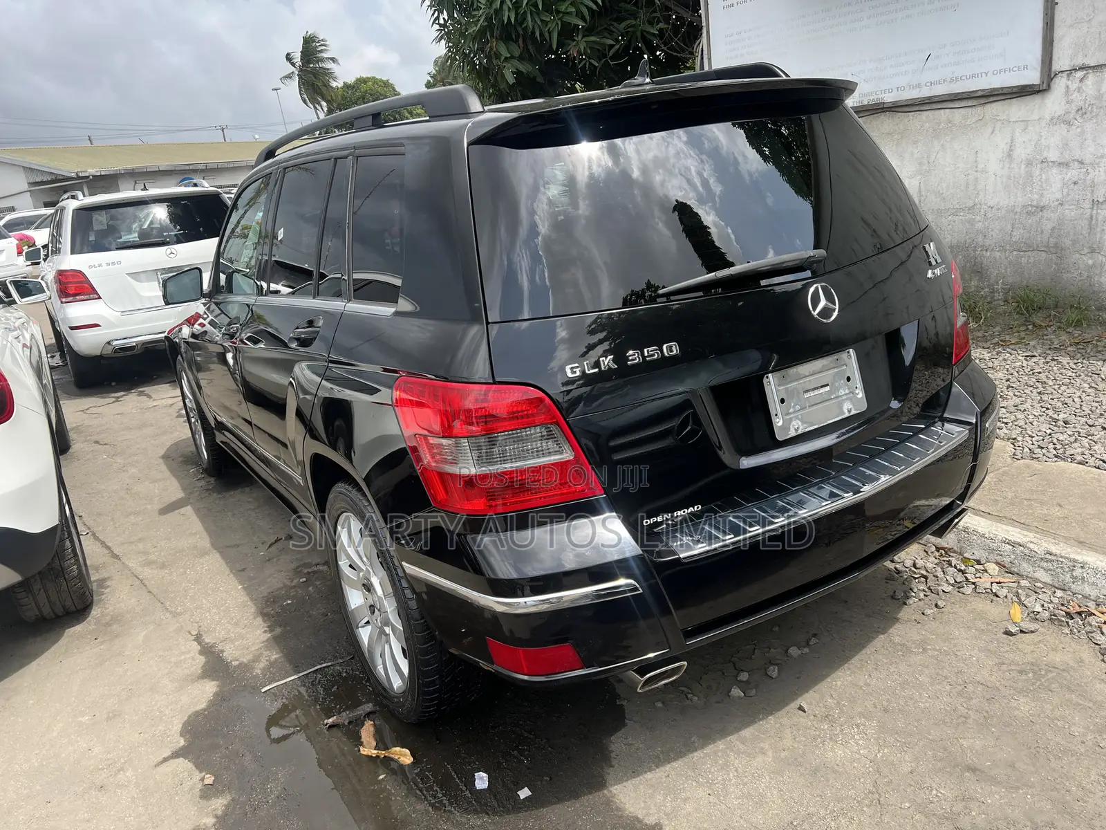 Mercedes-Benz GLK-Class 2010 Black