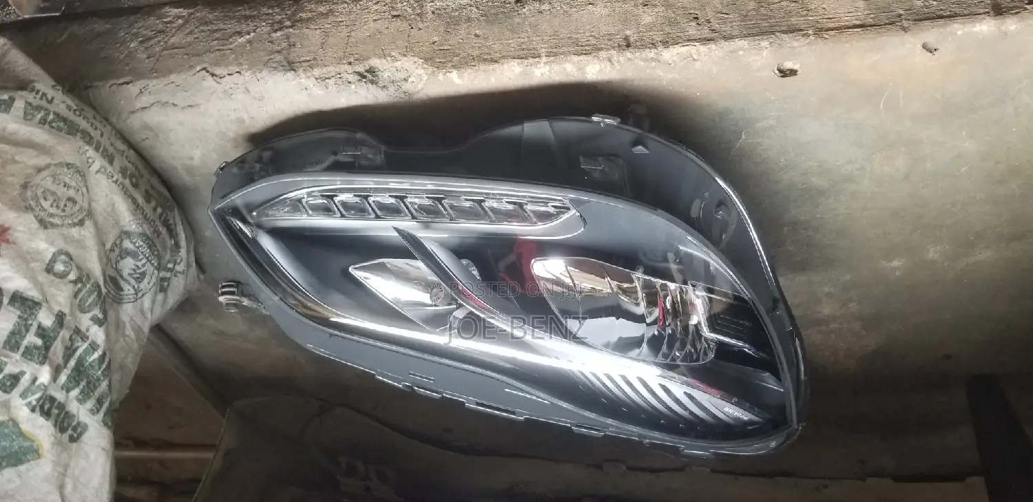 E350 2014 Right Side Europe Headlight