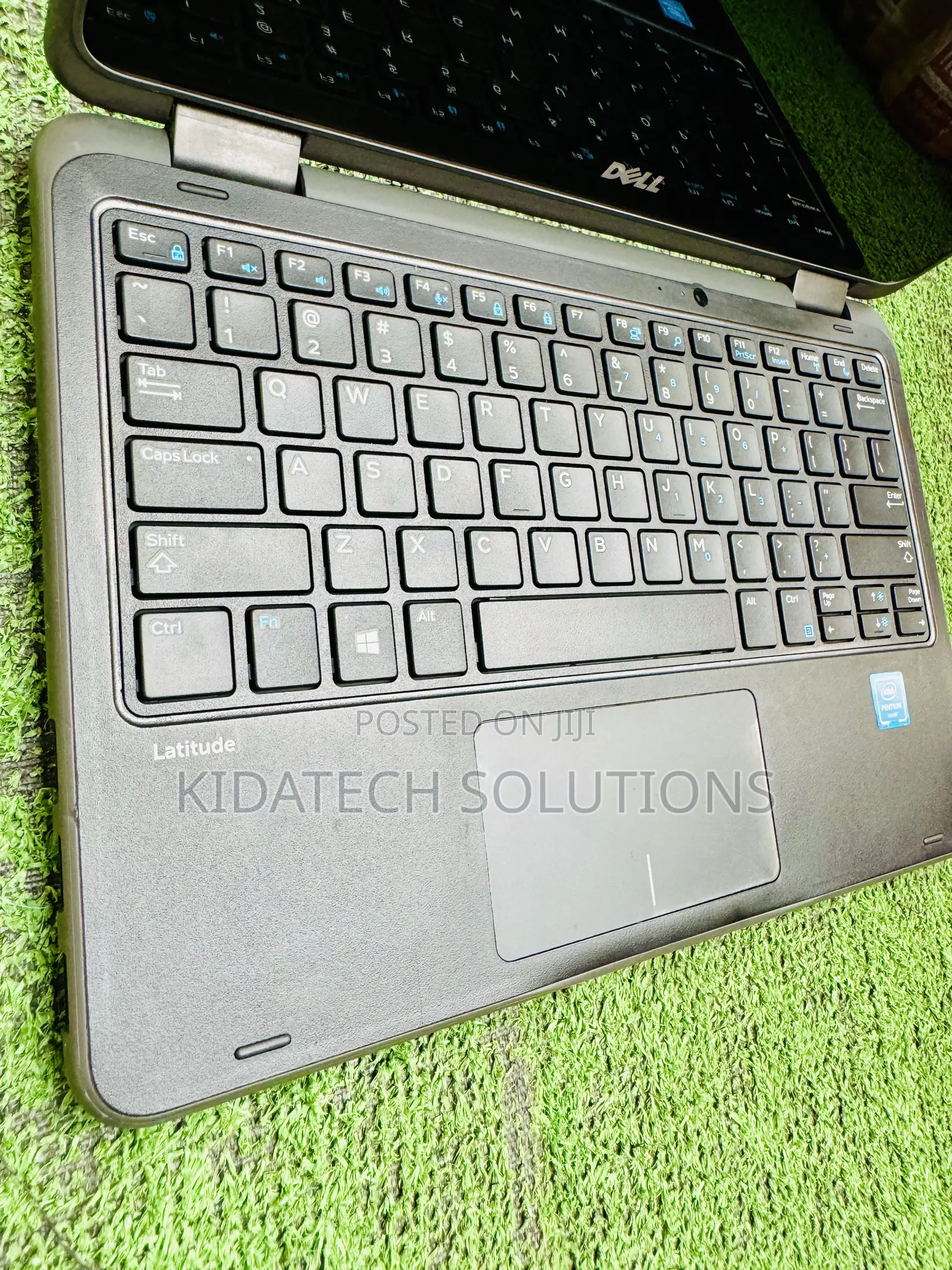 Laptop Dell Latitude 3189 8GB Intel Pentium SSD 128GB