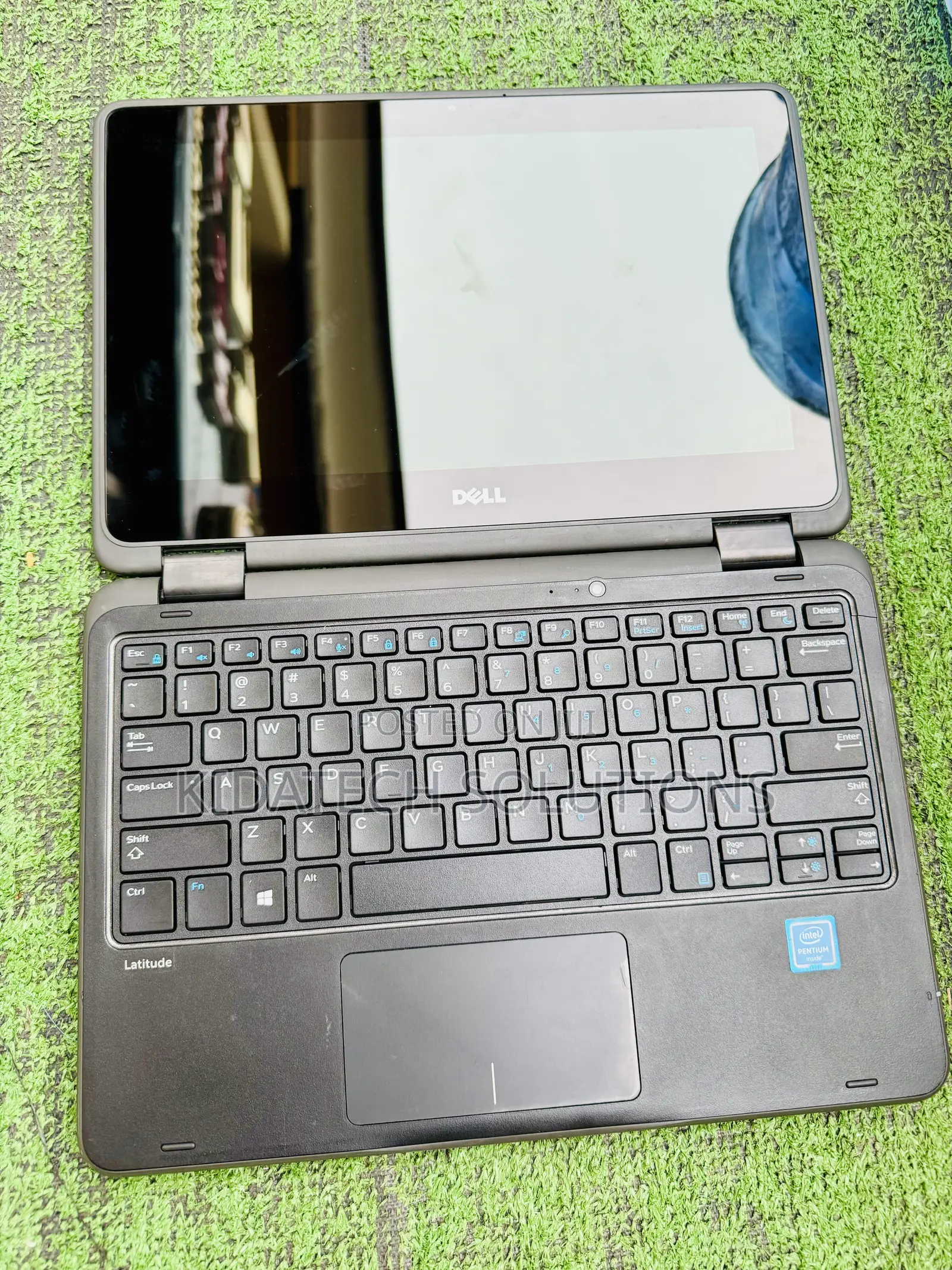 Laptop Dell Latitude 3189 8GB Intel Pentium SSD 128GB
