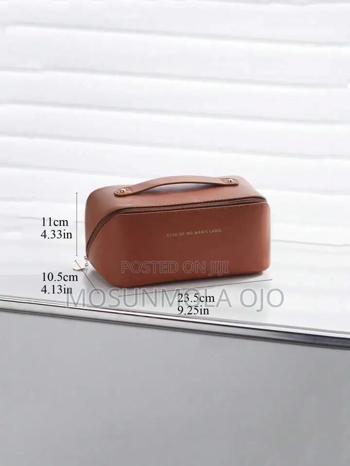 Portable Travel / Makeup Organizer Cosmetic Bag