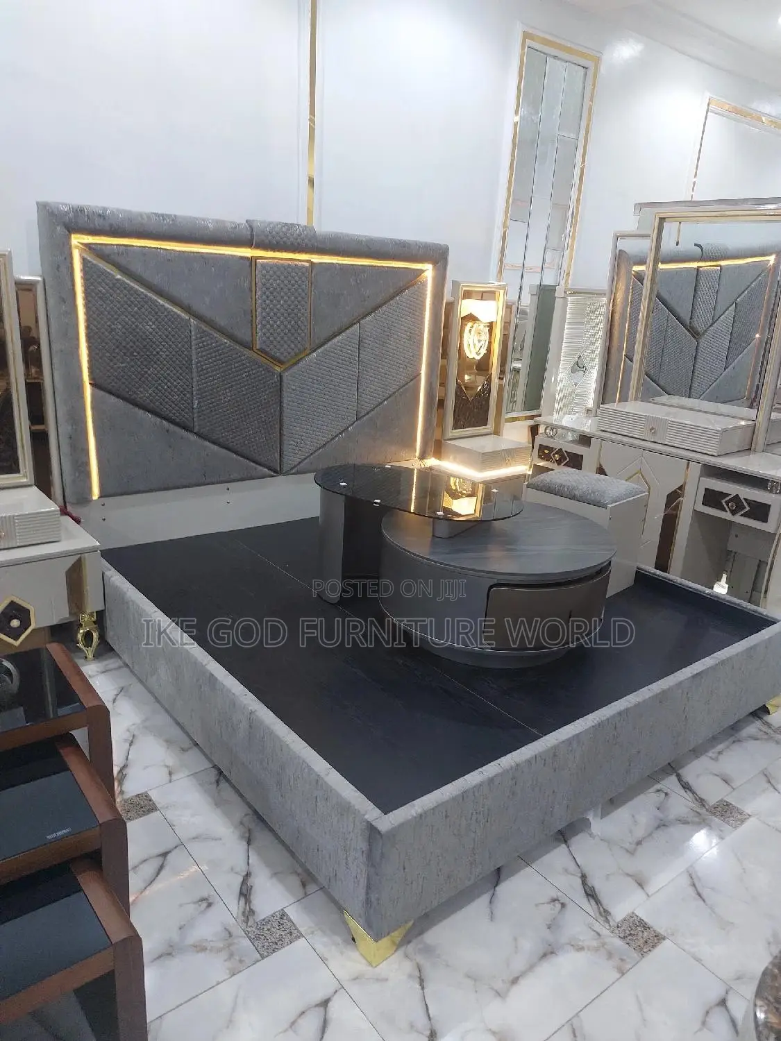 6by7 Imported Turkish Family Bed With Dressing Mirror