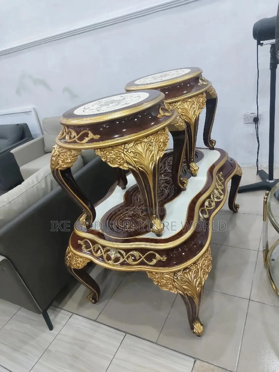 Set of Royal Center Table With Side Stool