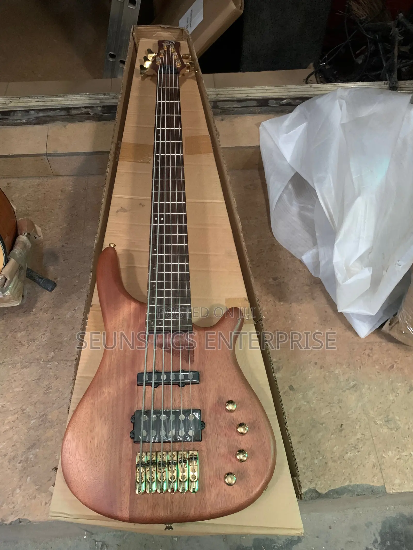 J and D Luthiers RM6 Six String Active Bass Guitar
