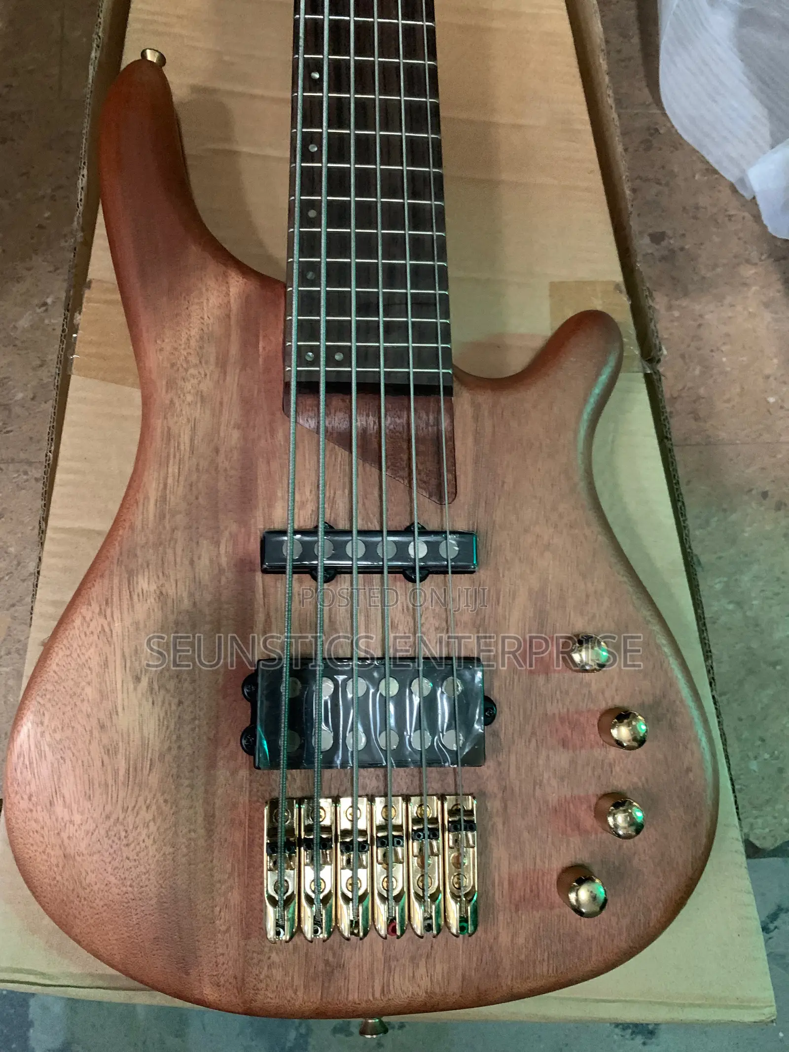 J and D Luthiers RM6 Six String Active Bass Guitar