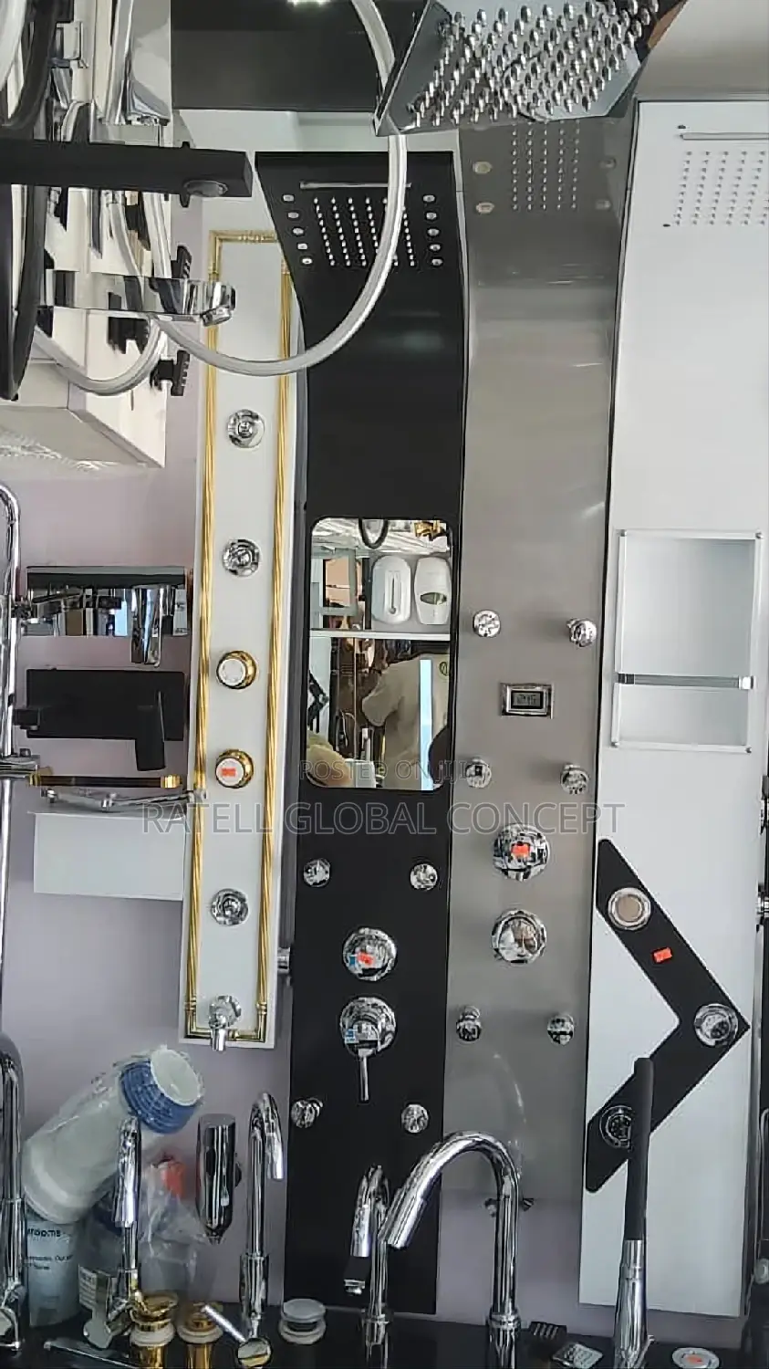 Ideal Standard Panel Shower With Mirror and Nozzles
