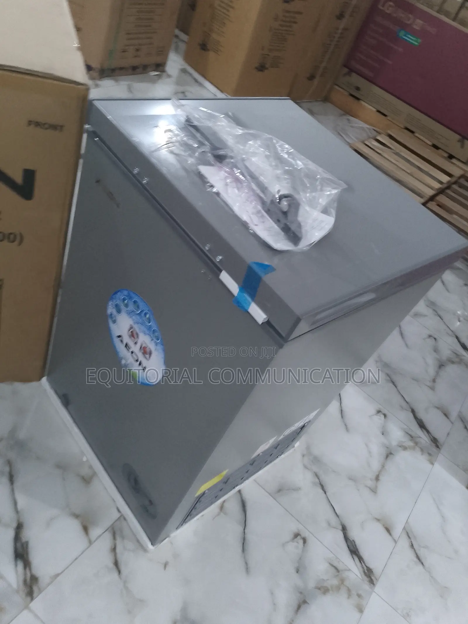 Aeon 100l Chest Freezer With Exquisite Features ( - Jij