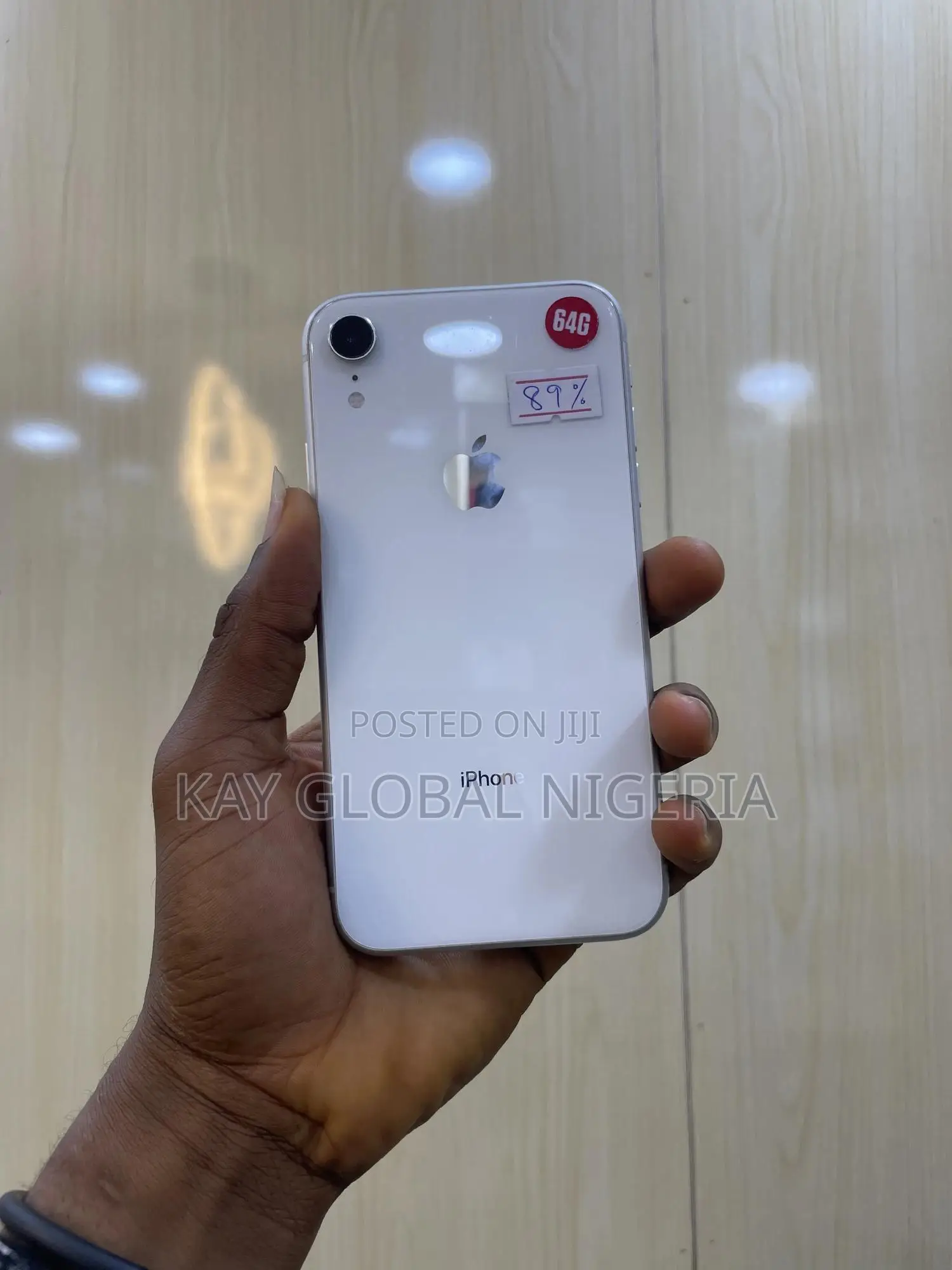 Apple iPhone XR 64 GB White