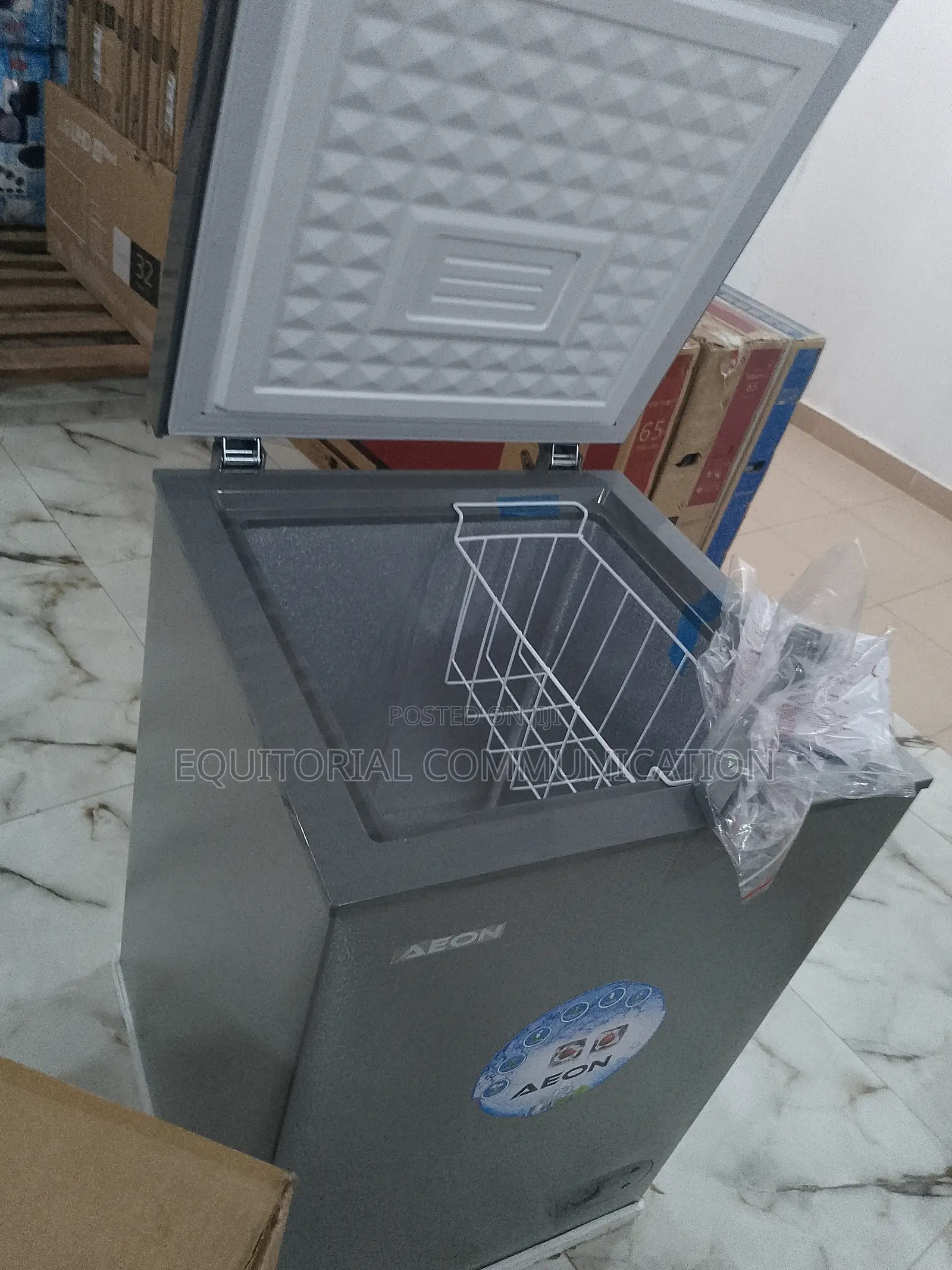 Aeon 100l Chest Freezer With Low Voltage Operation