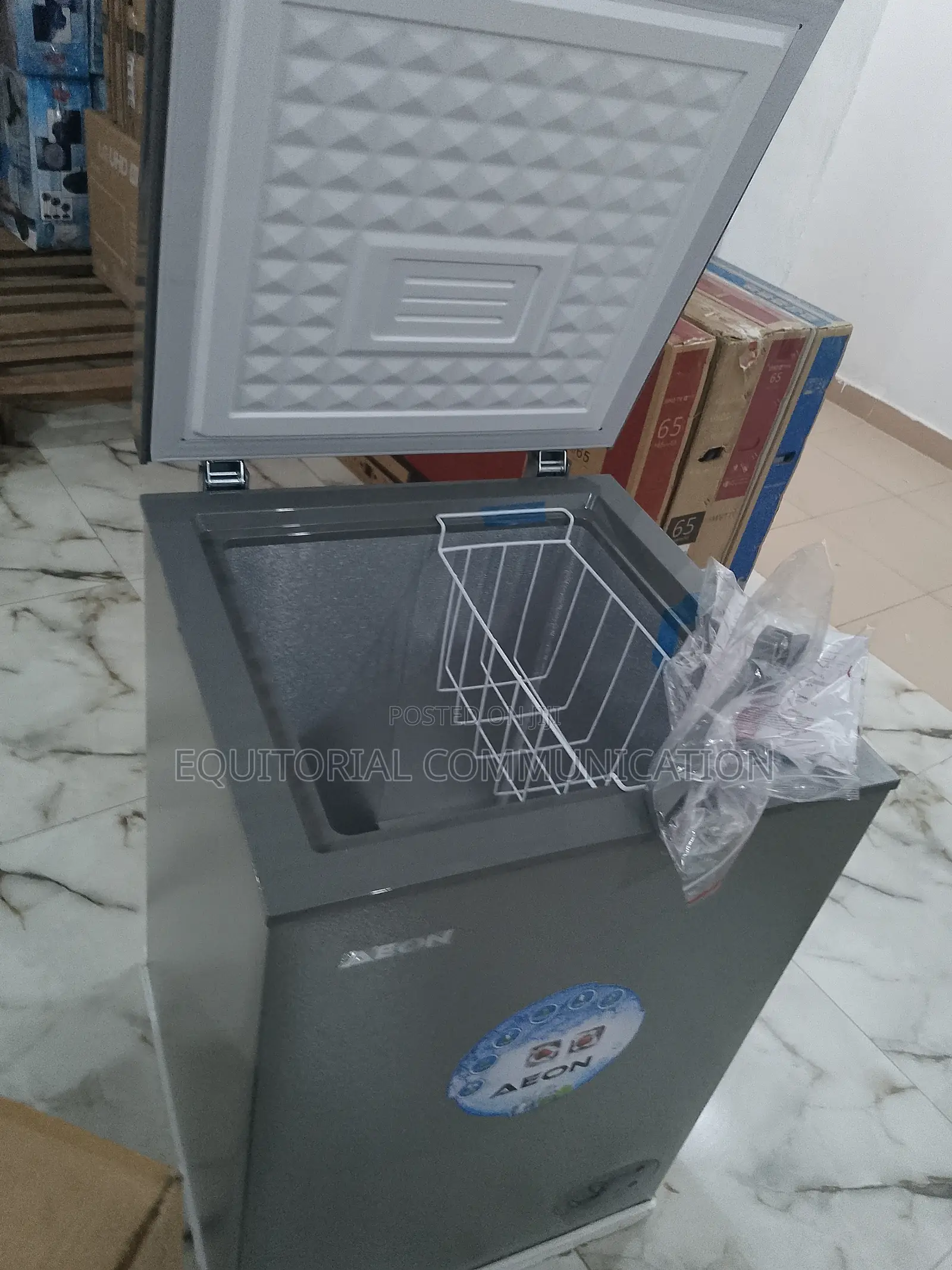 Aeon 100l Chest Freezer With Low Voltage Operation