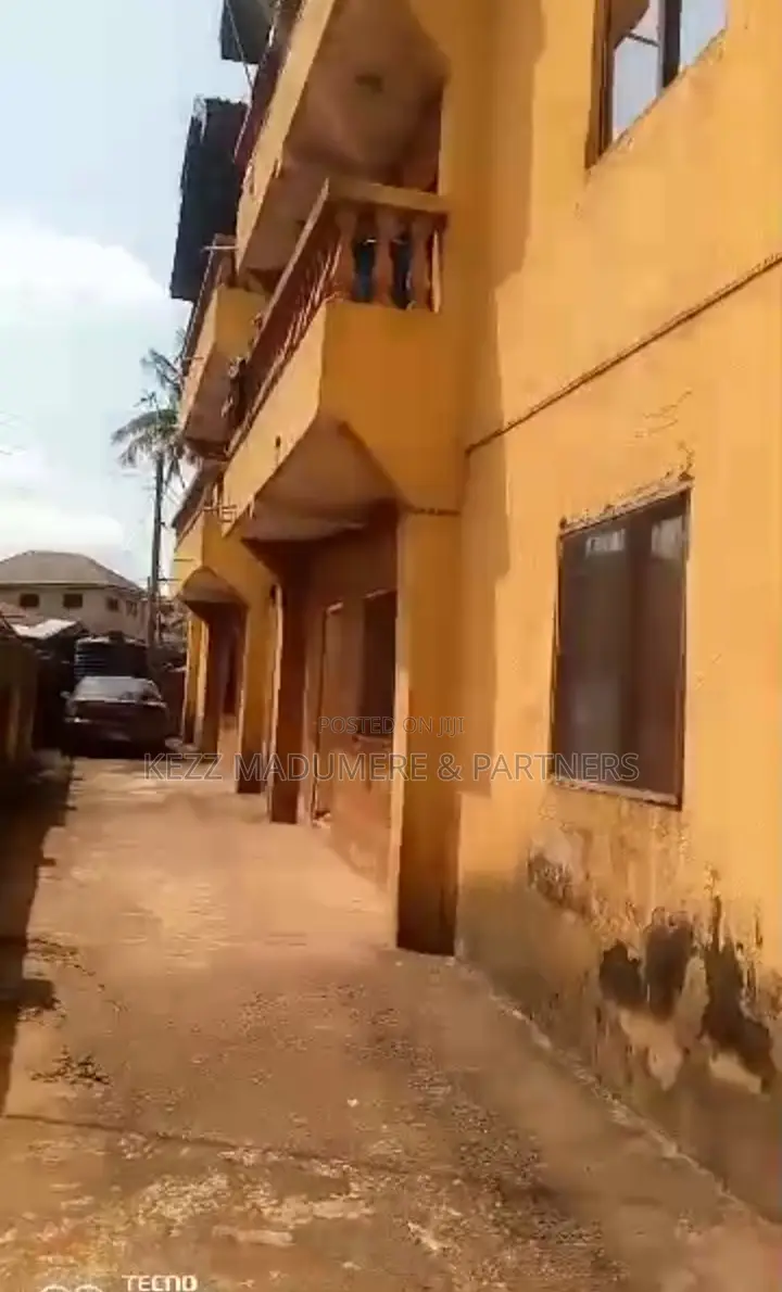 6bdrm Block of Flats in Abakpa Nike , Enugu for sale