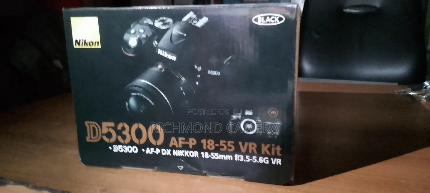 Nikon D5300 Digital Camera With Lens