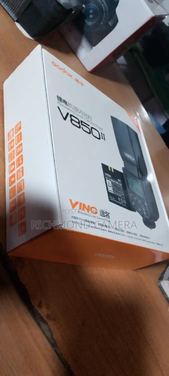 Godox V850 II Flash Light