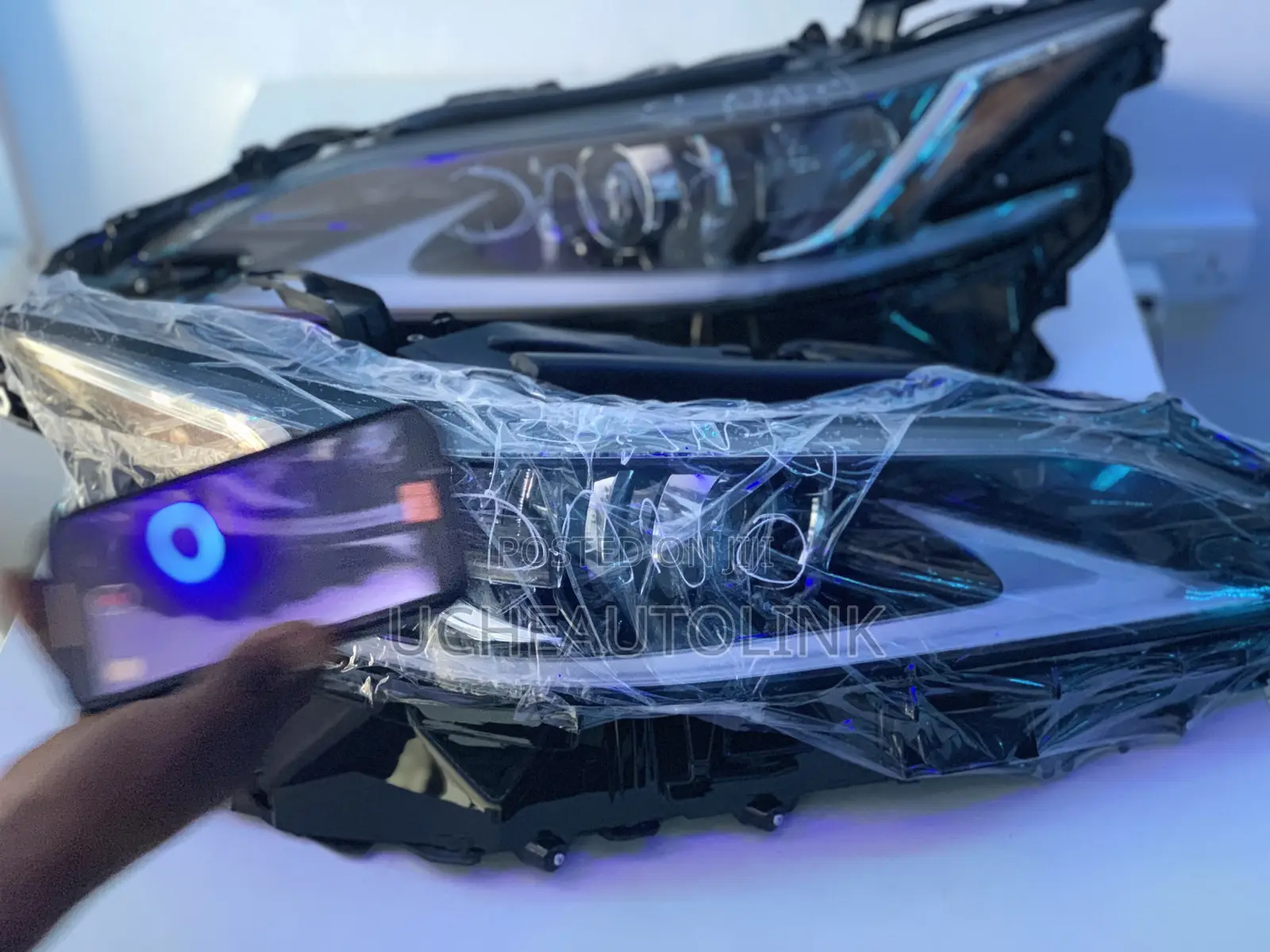 Set Headlight ES350 Direct 2022 Model Available as Seen