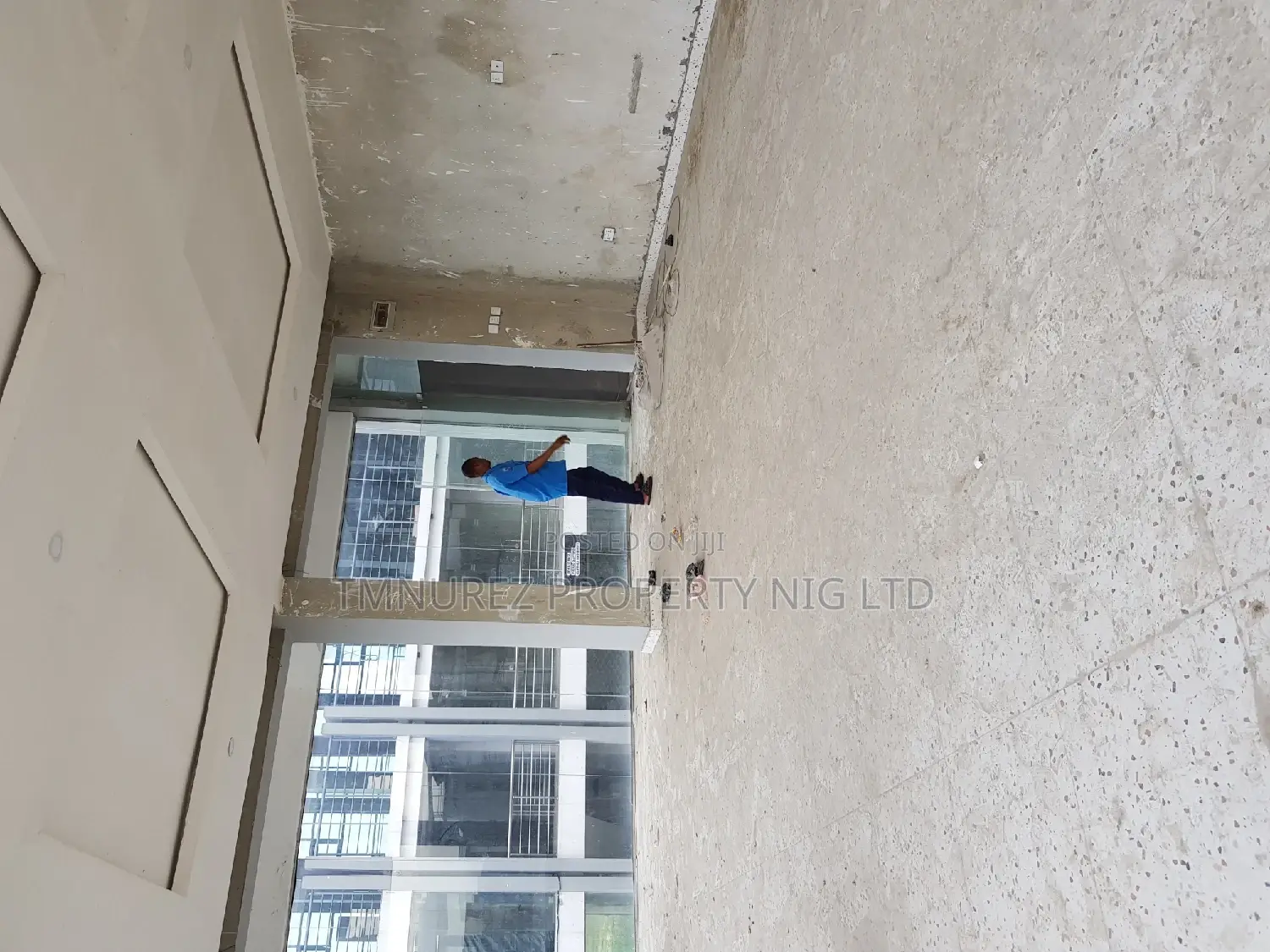 Shop Show Room for Sale