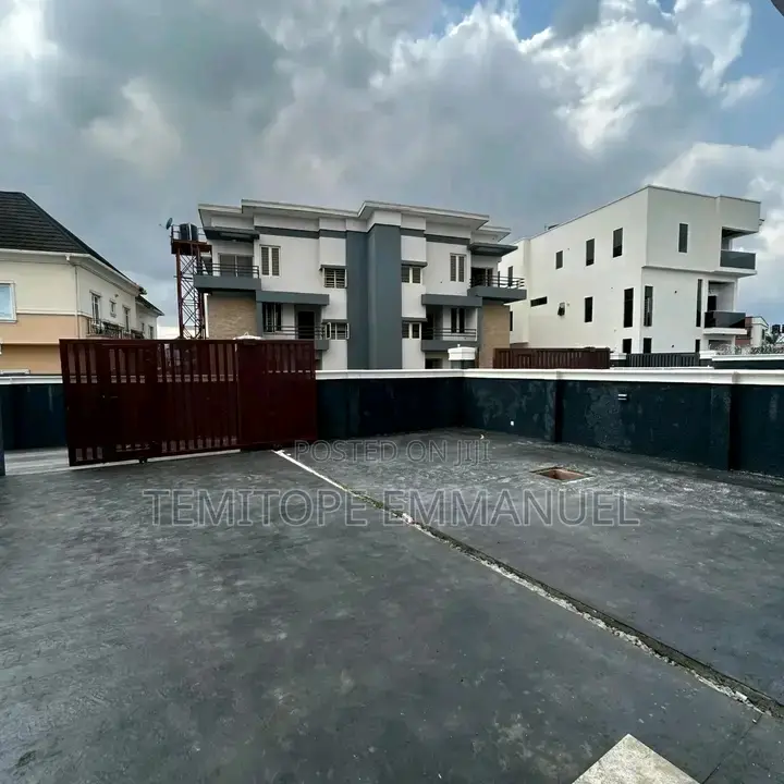 Furnished 5bdrm House in Ikeja Gra for sale