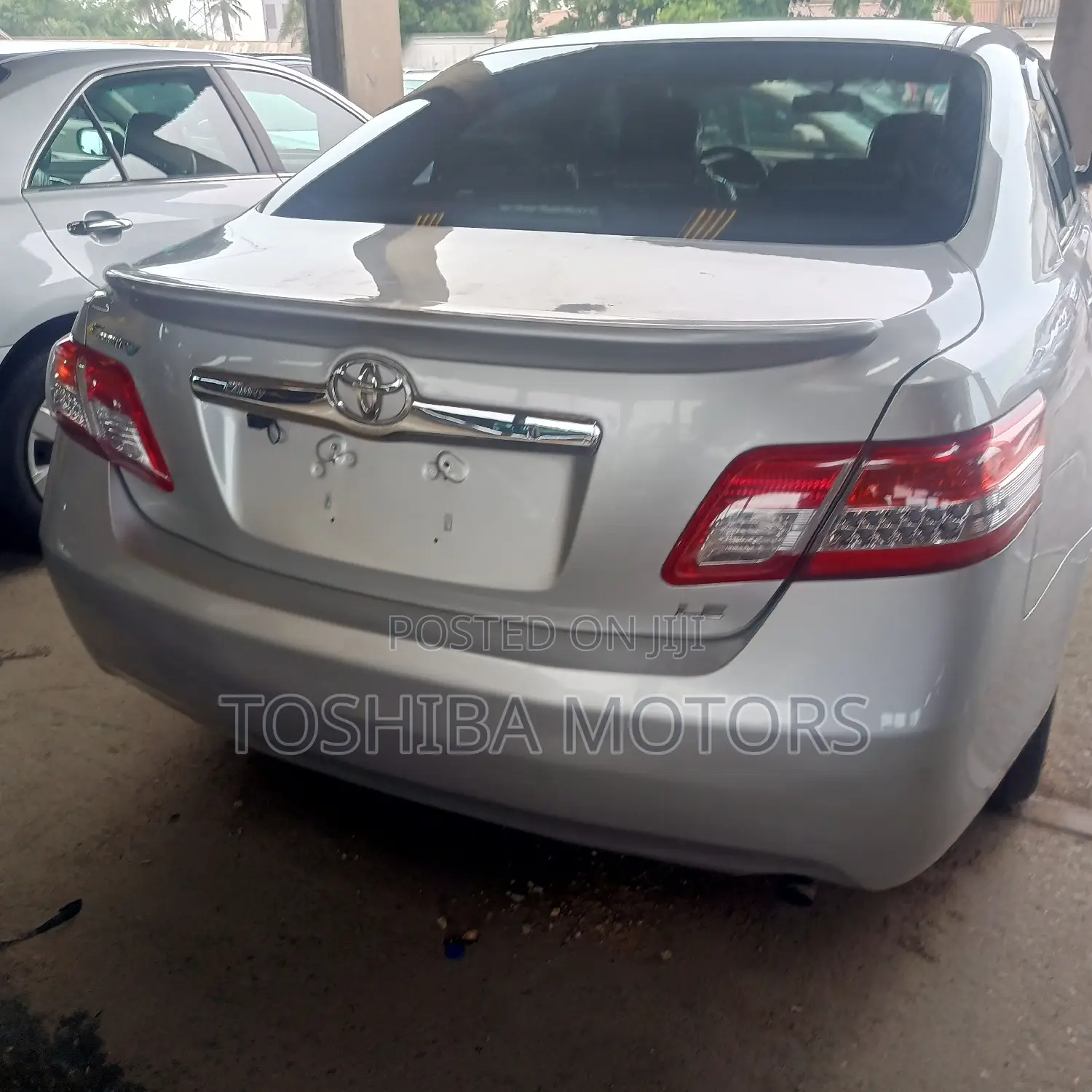 Toyota Camry 2011 Silver