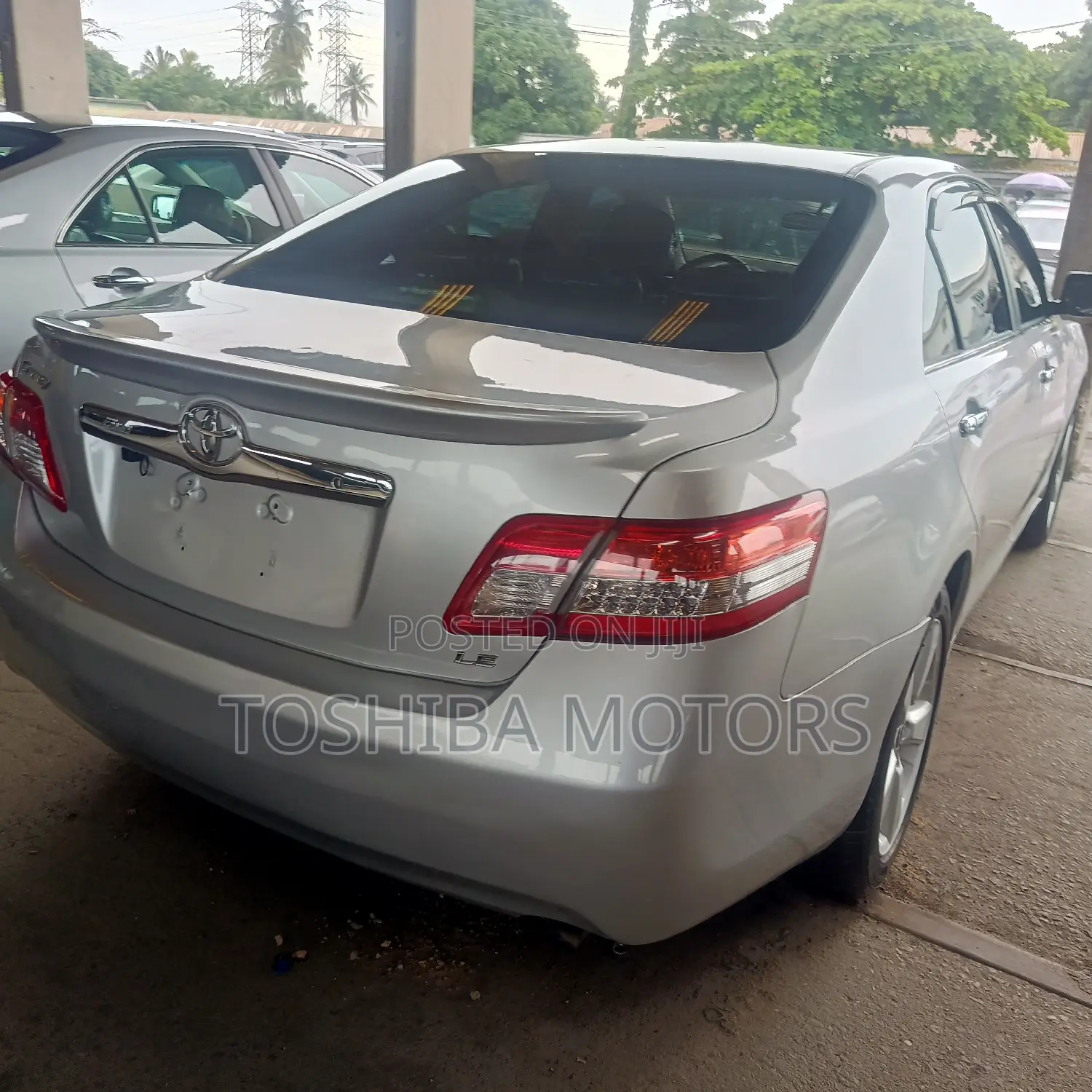 Toyota Camry 2011 Silver