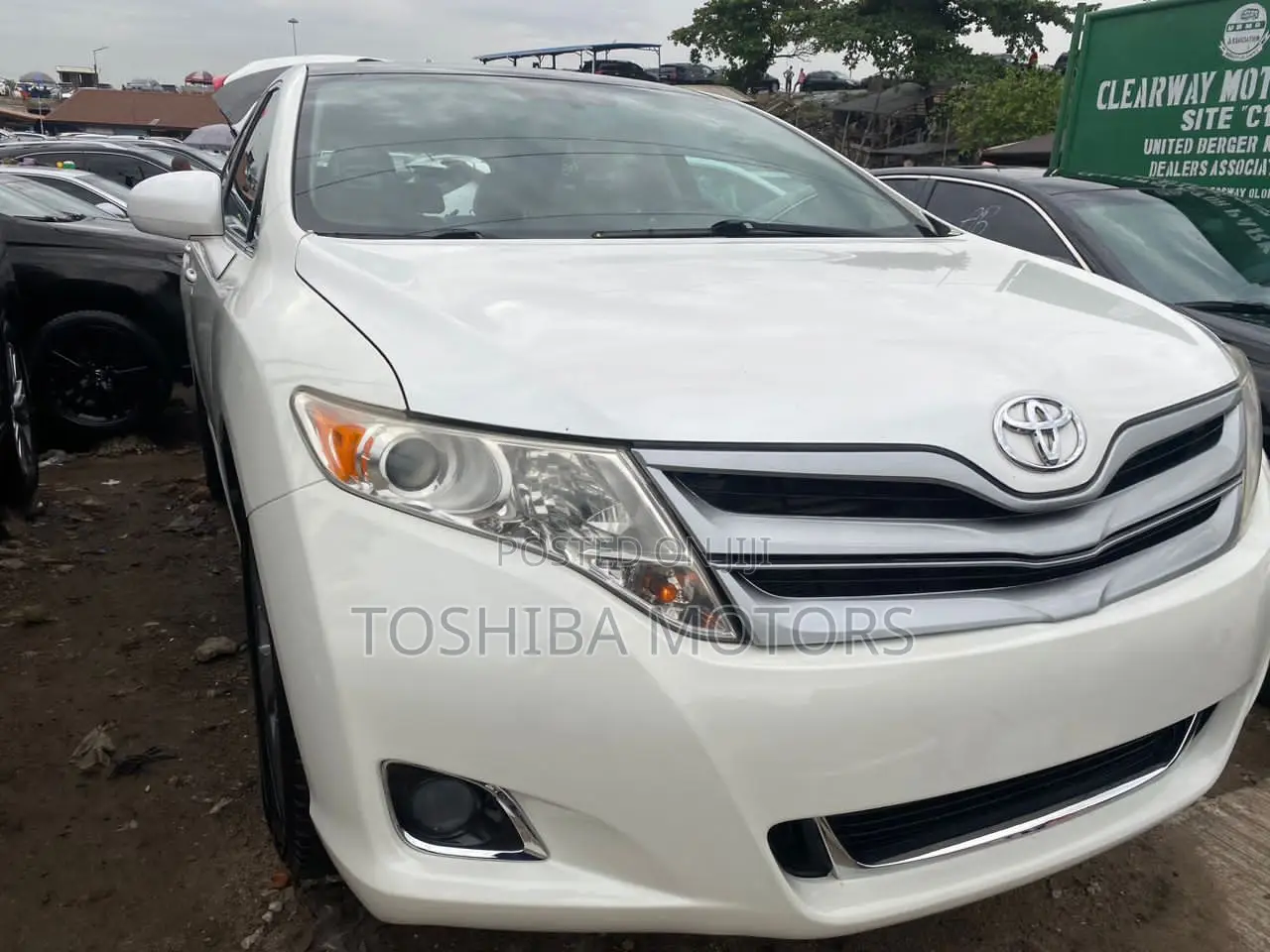 Toyota Venza V6 AWD 2011 White