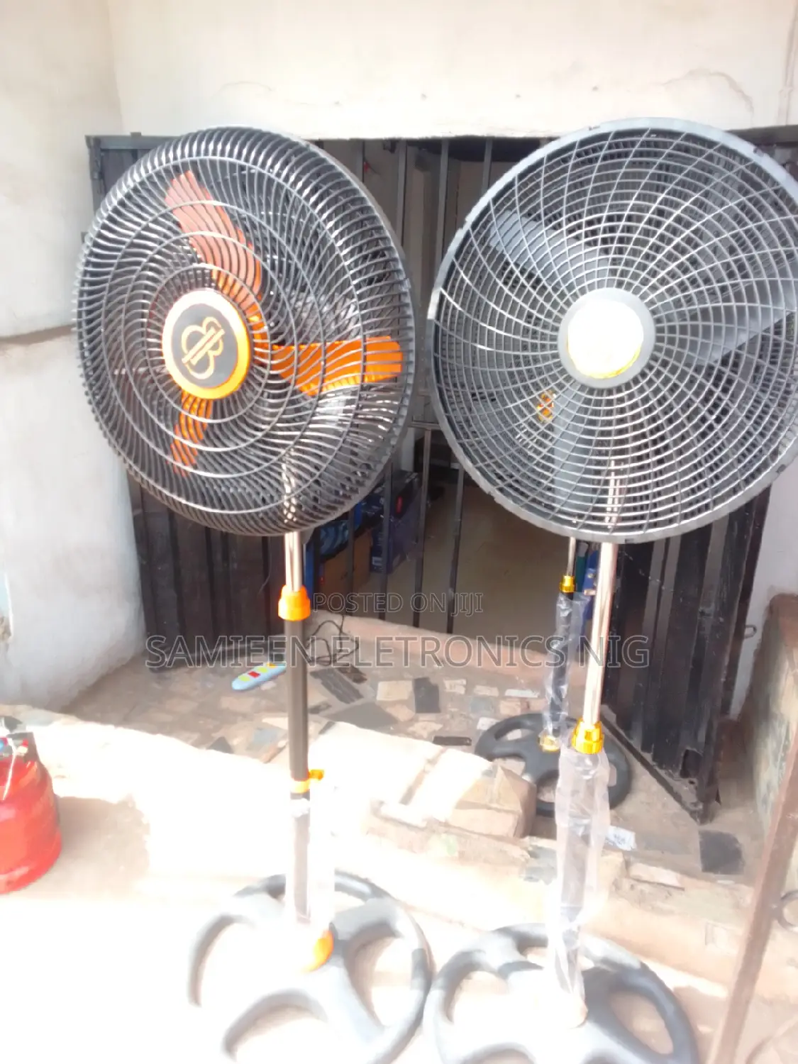 New Best Buy 18inch Standing Fan Available