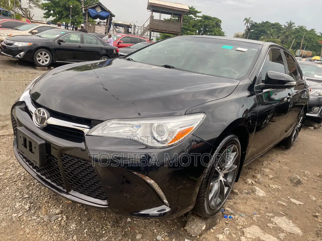 Toyota Camry 2016 Black