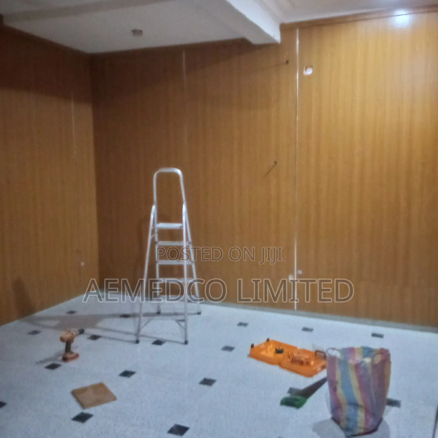 Hospital Rooms Lead Lining