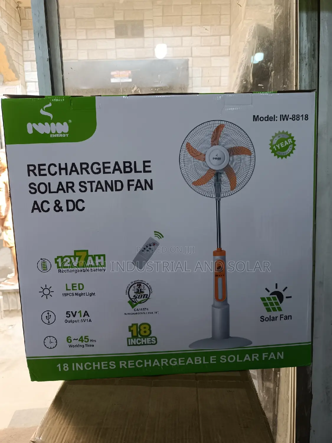 Iwin Rechargeable Solar Fan 18inches
