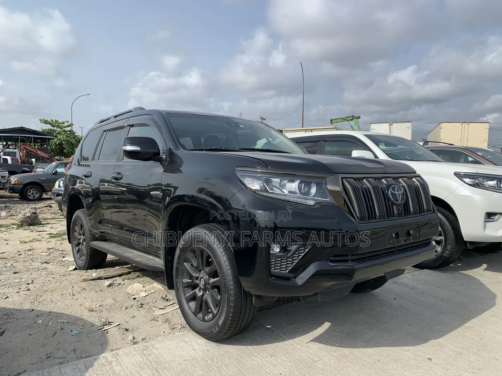 Toyota Land Cruiser Prado 2022 Black