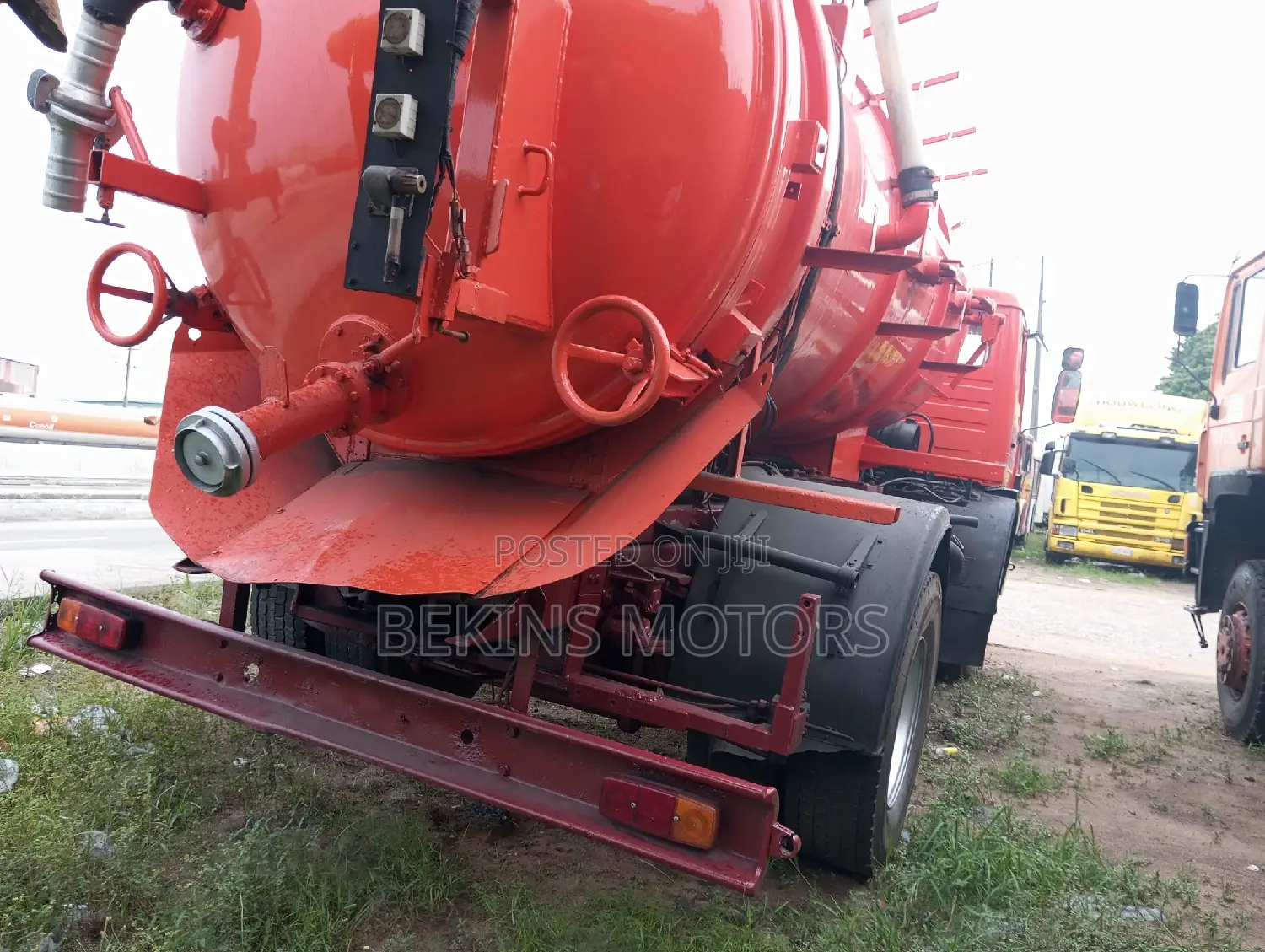1622 Mercedes Sewage Truck