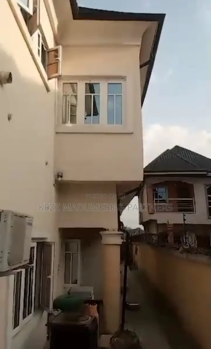 6bdrm Duplex in Umuguma Housing for sale