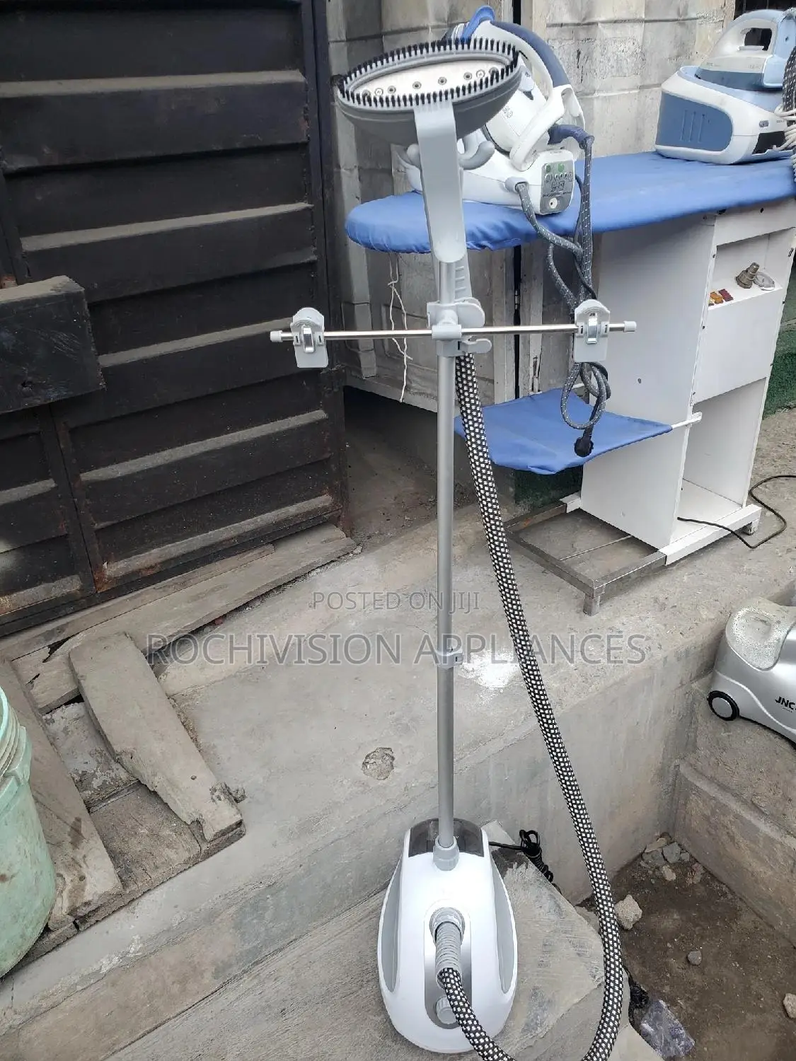 Garment Steamer With Lint Remover Brush Foreign Used Steamer
