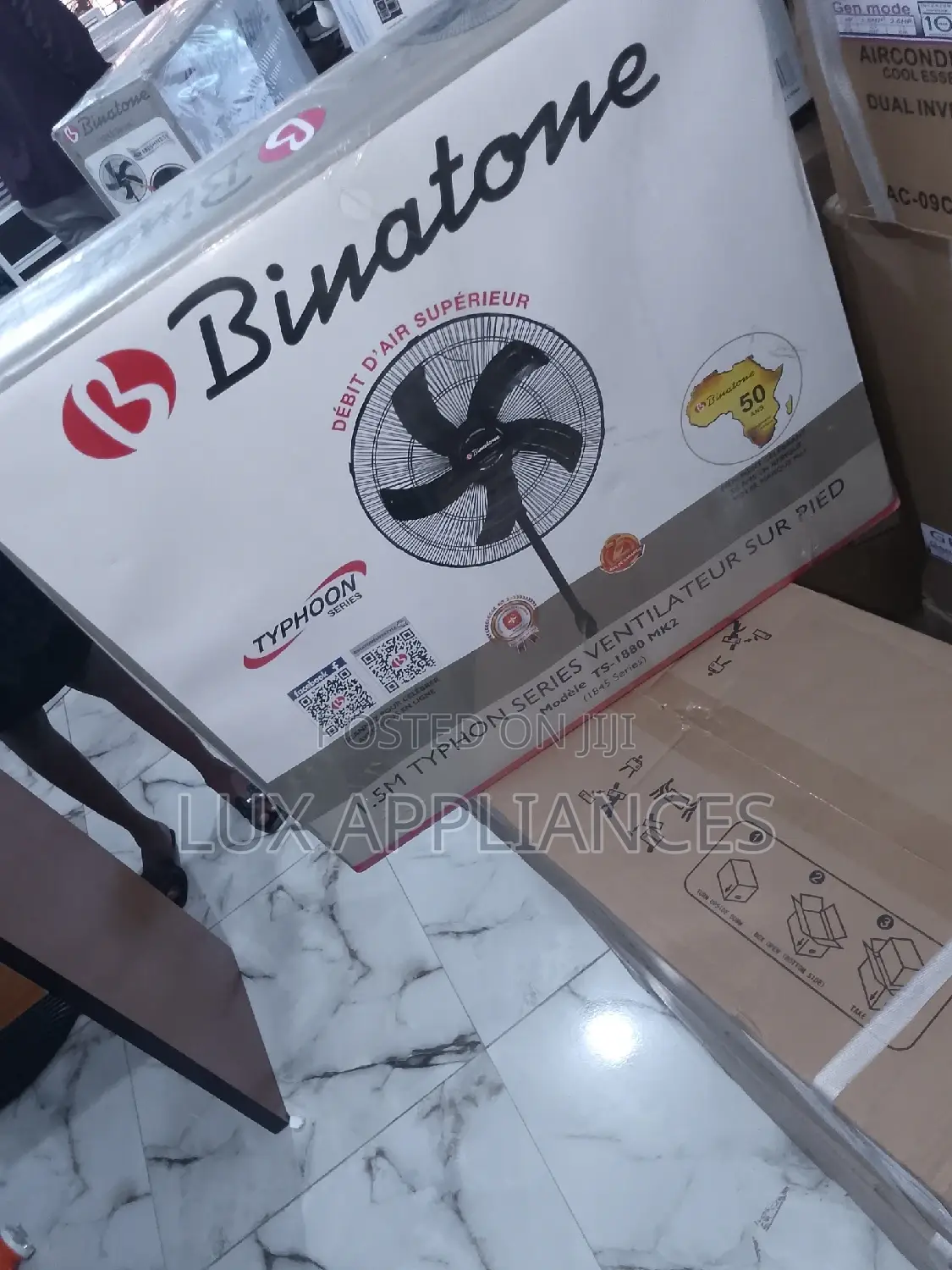 Binatone 18 Elegant Three Fin Blades Non Rechargeable Fan