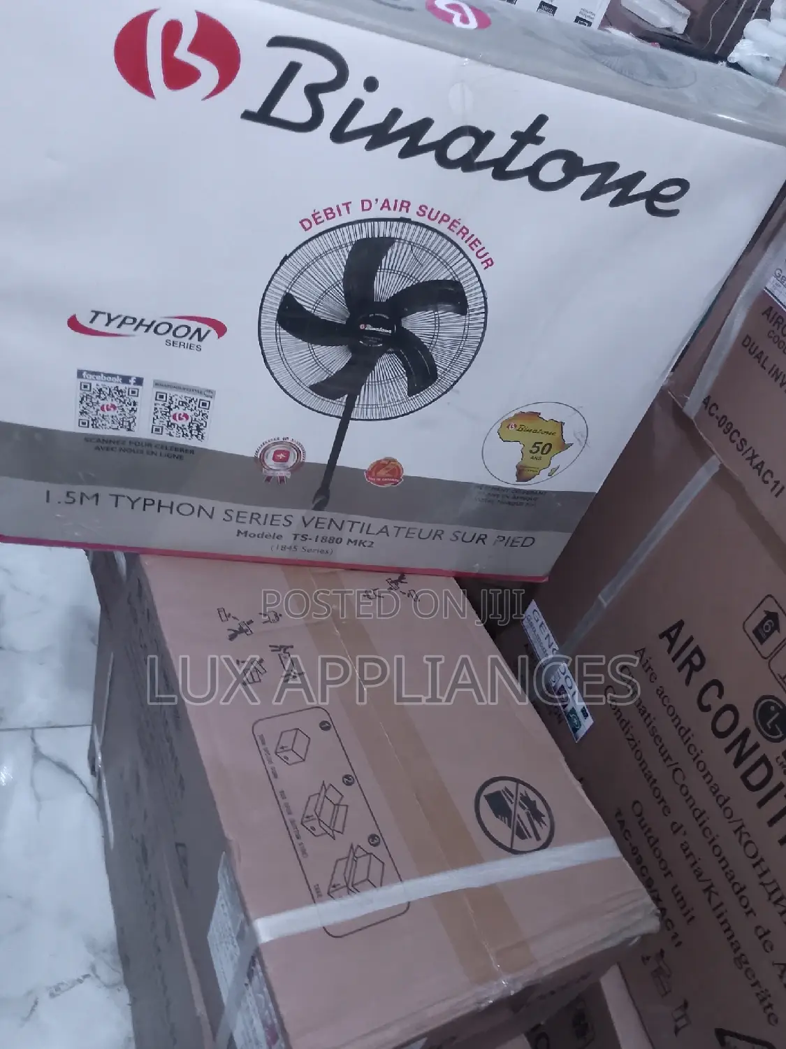 Binatone 18 Elegant Three Fin Blades Non Rechargeable Fan